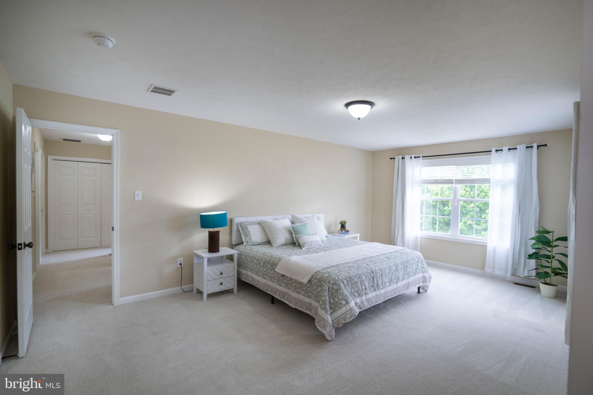 FOXPOINTE - Residential