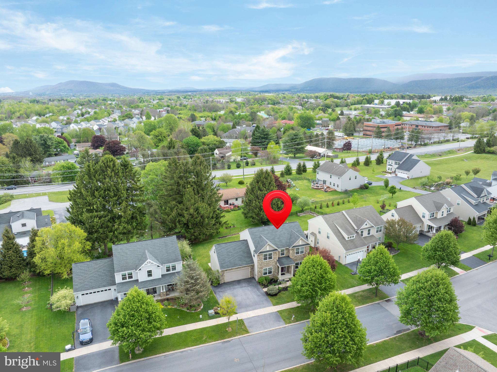 FOXPOINTE - Residential