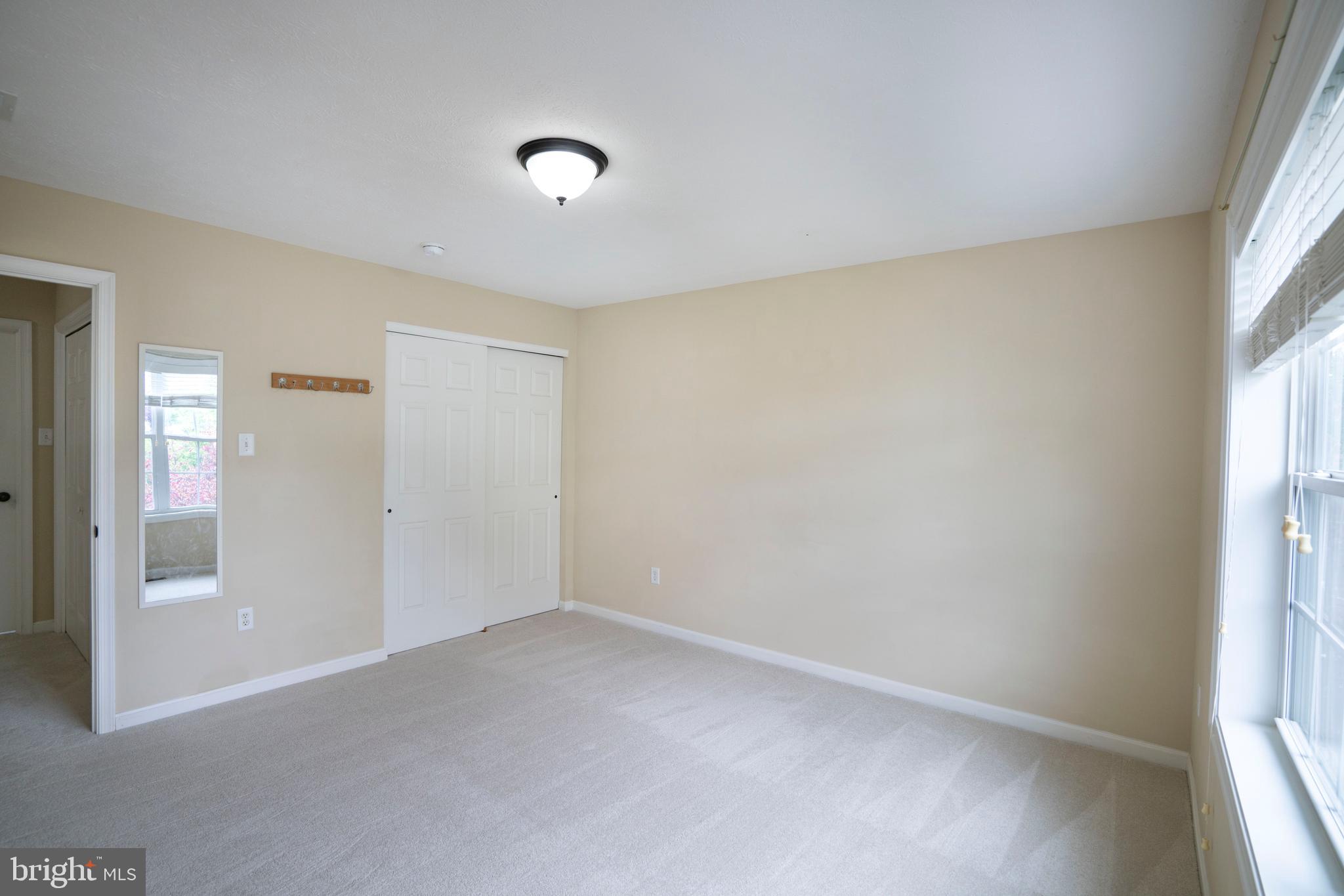 FOXPOINTE - Residential