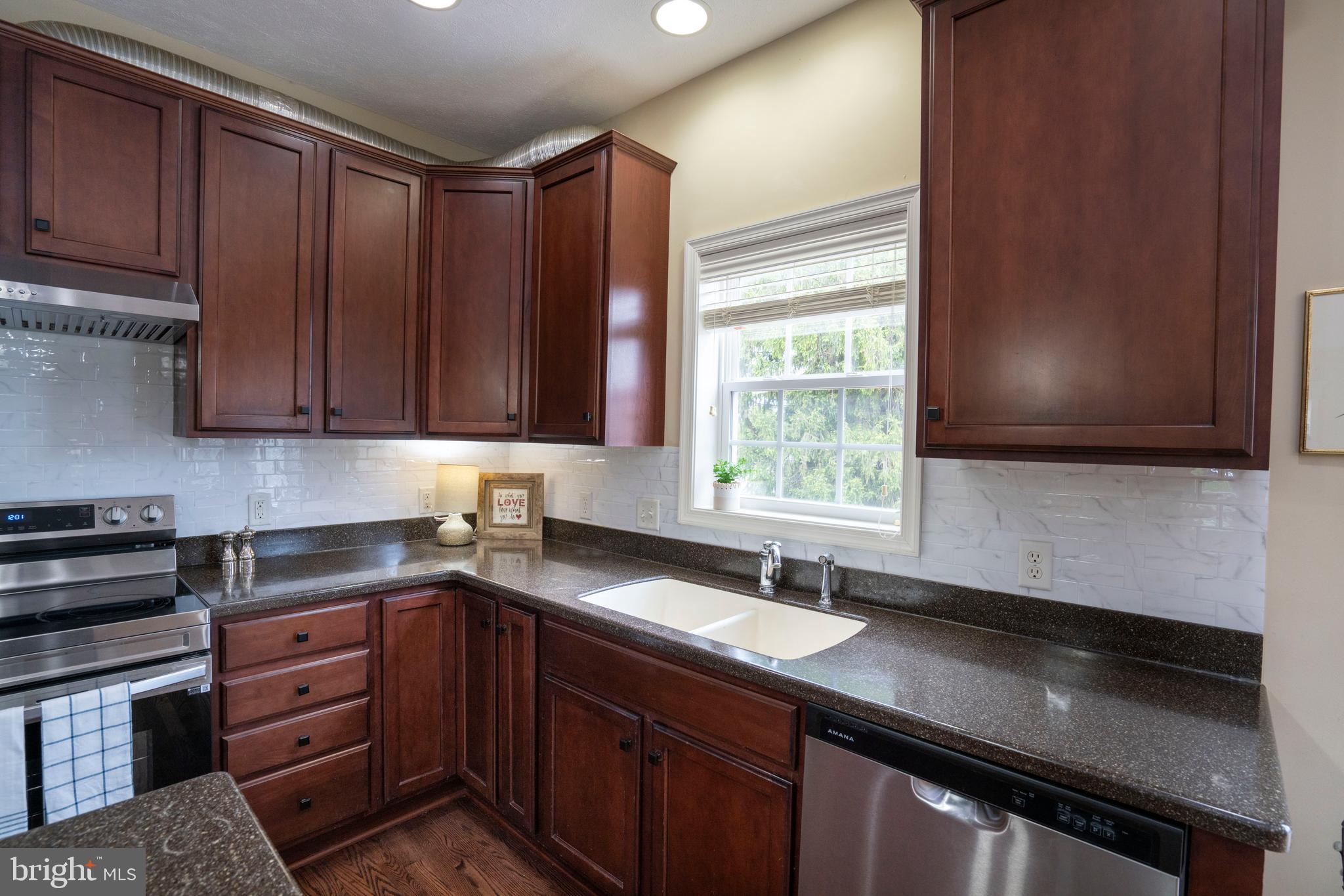 FOXPOINTE - Residential