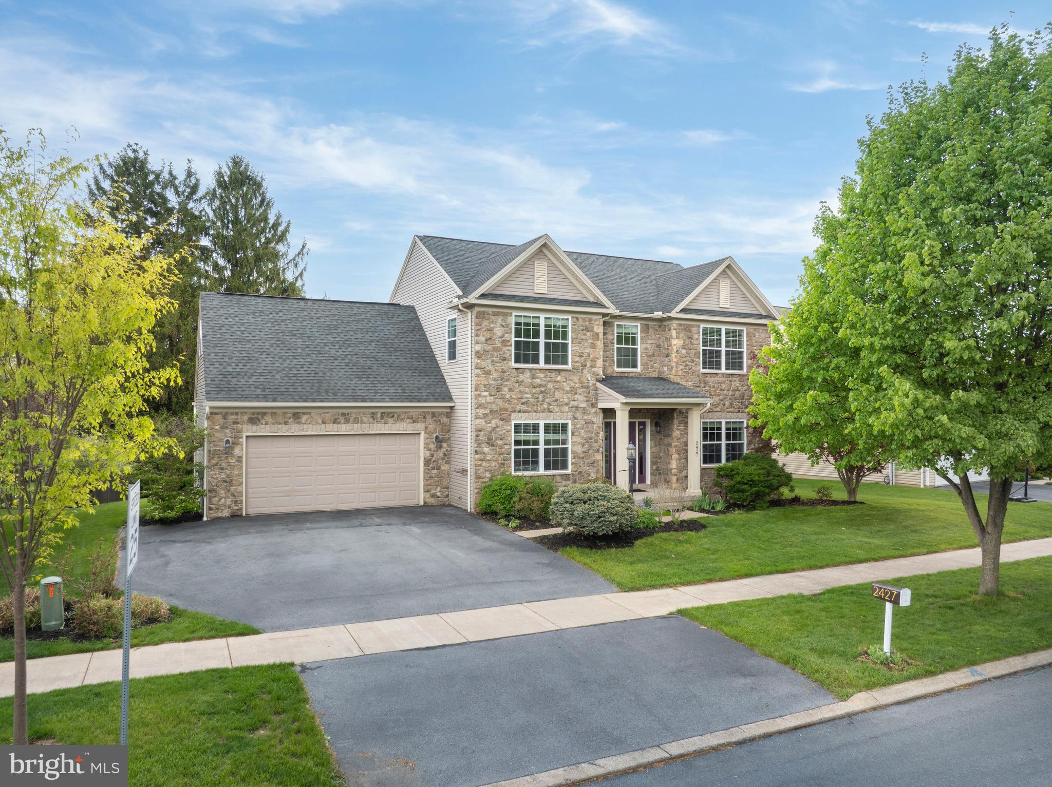 FOXPOINTE - Residential