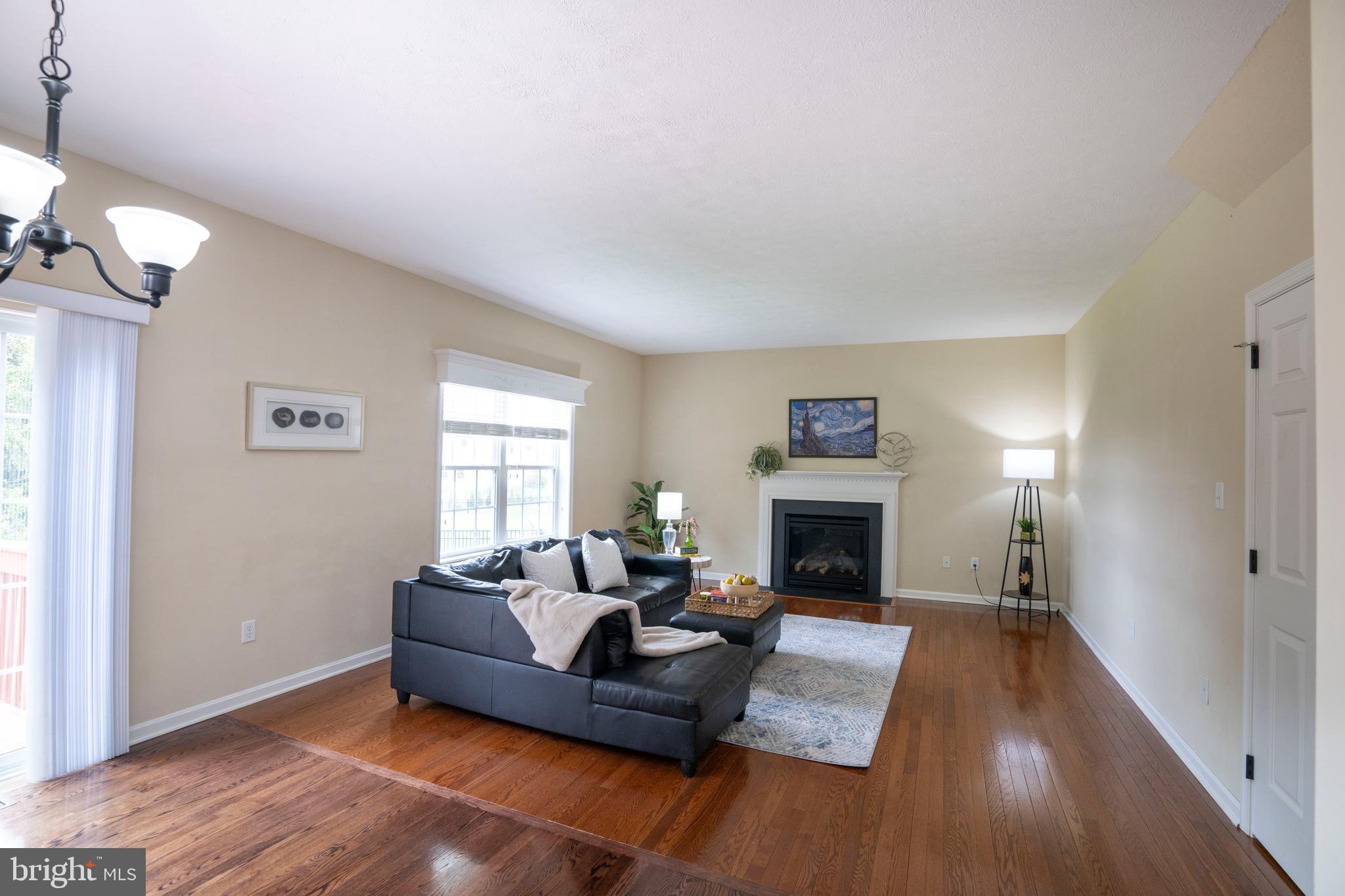 FOXPOINTE - Residential