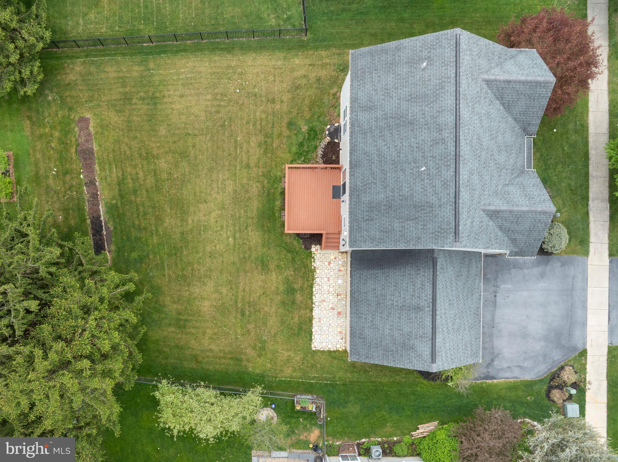 FOXPOINTE - Residential