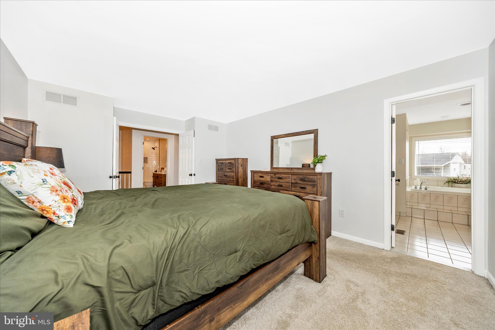 REICHS FORD ESTATES - Residential