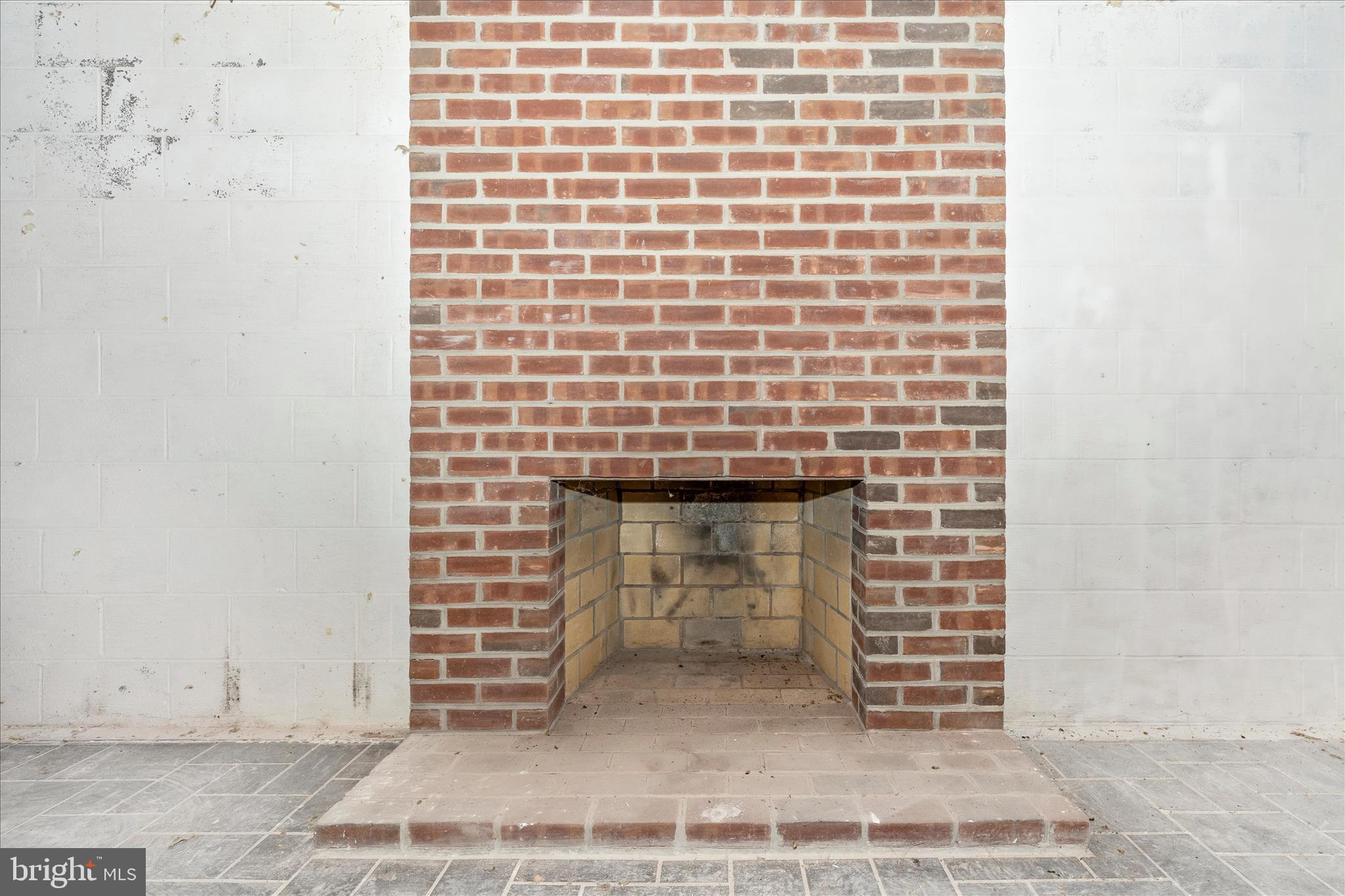 REICHS FORD ESTATES - Residential