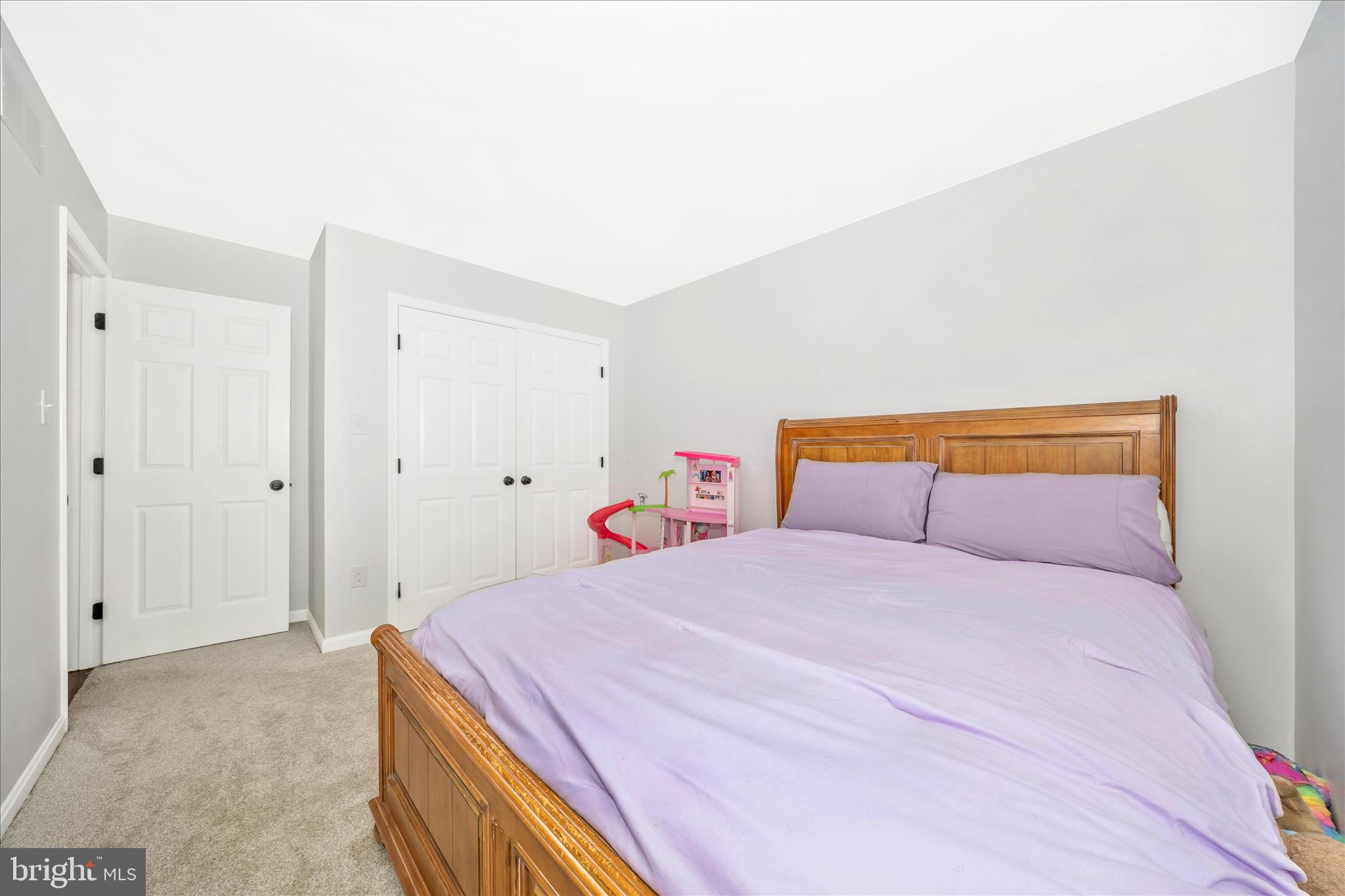 REICHS FORD ESTATES - Residential