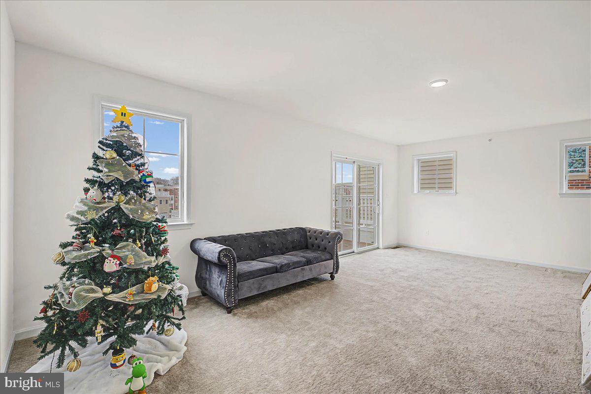 SIENA PLACE - Residential