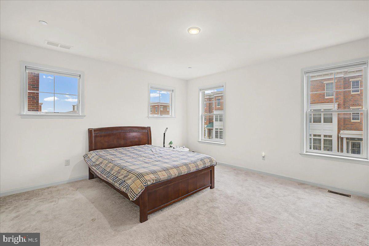 SIENA PLACE - Residential