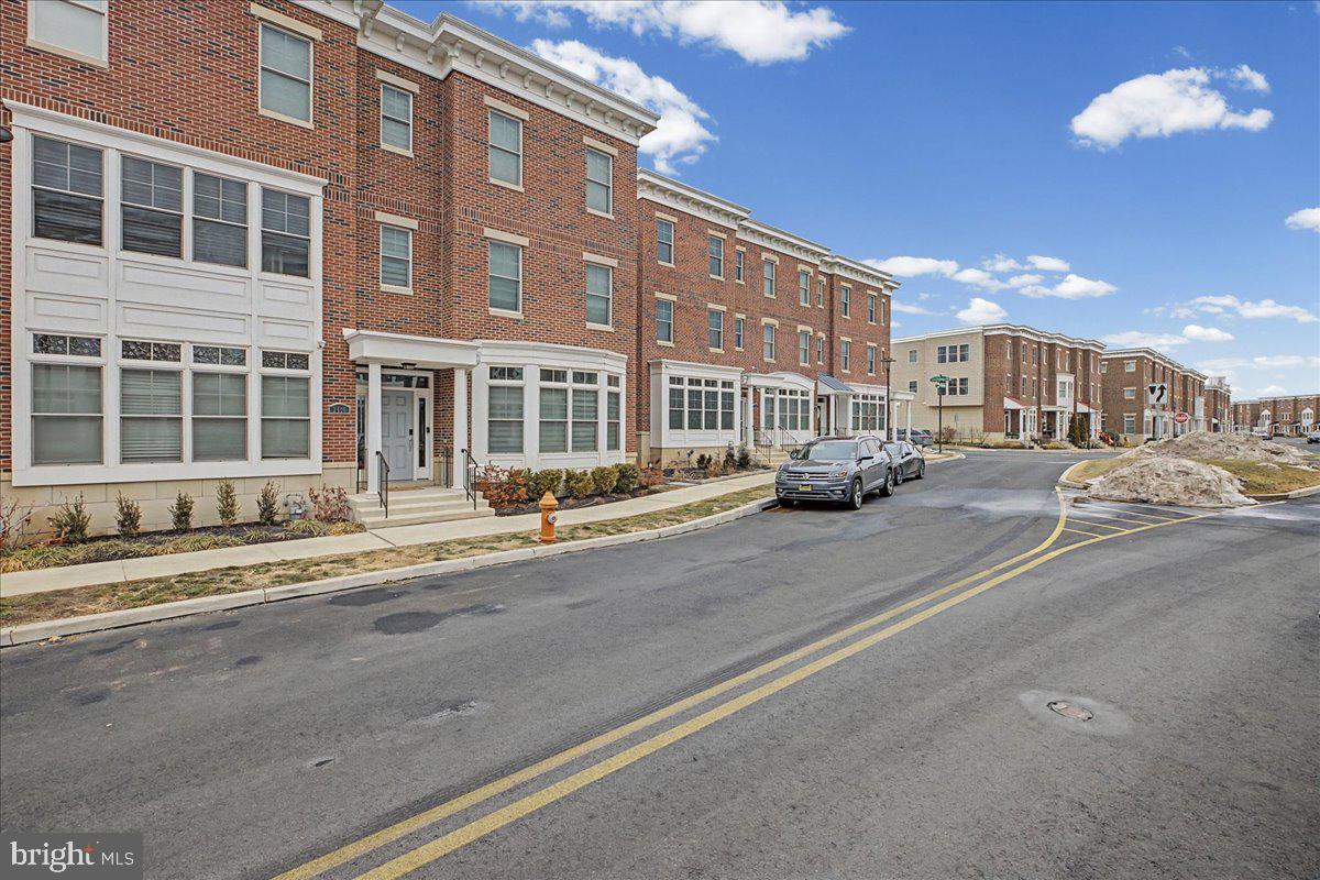 SIENA PLACE - Residential