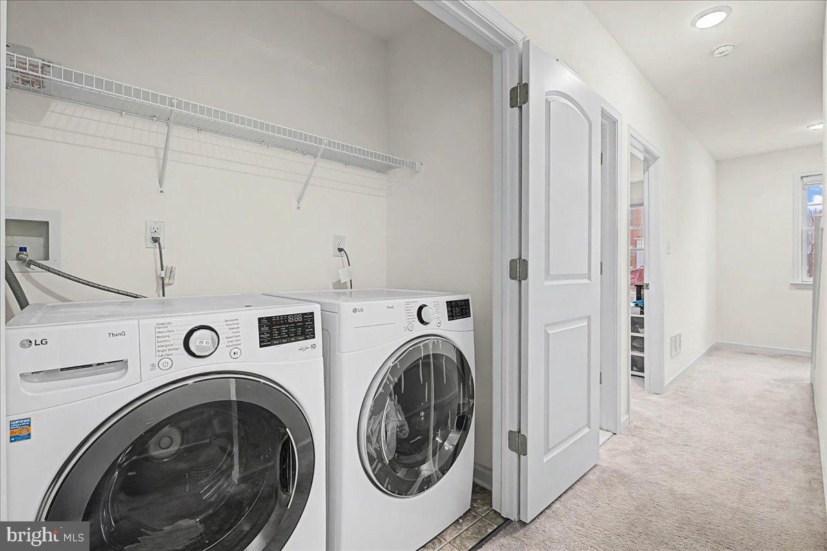 SIENA PLACE - Residential