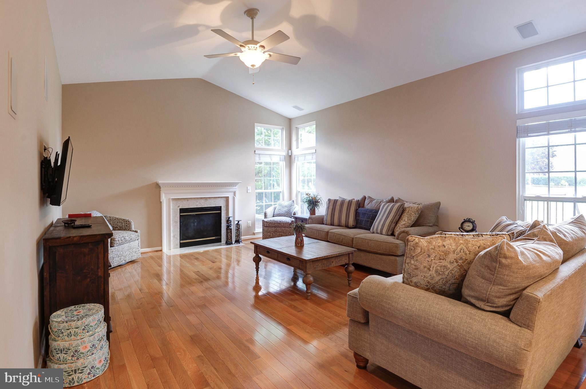 OAK VALLEY - Residential