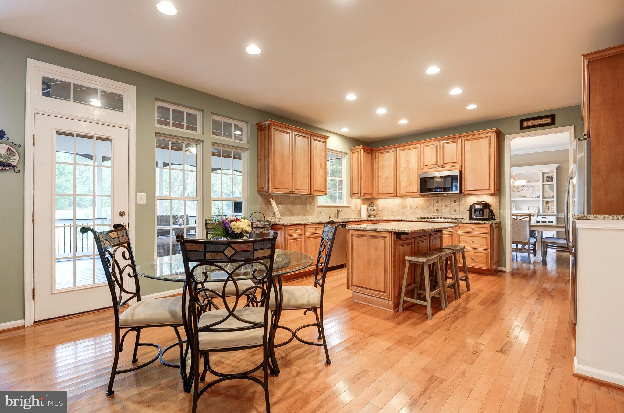 OAK VALLEY - Residential