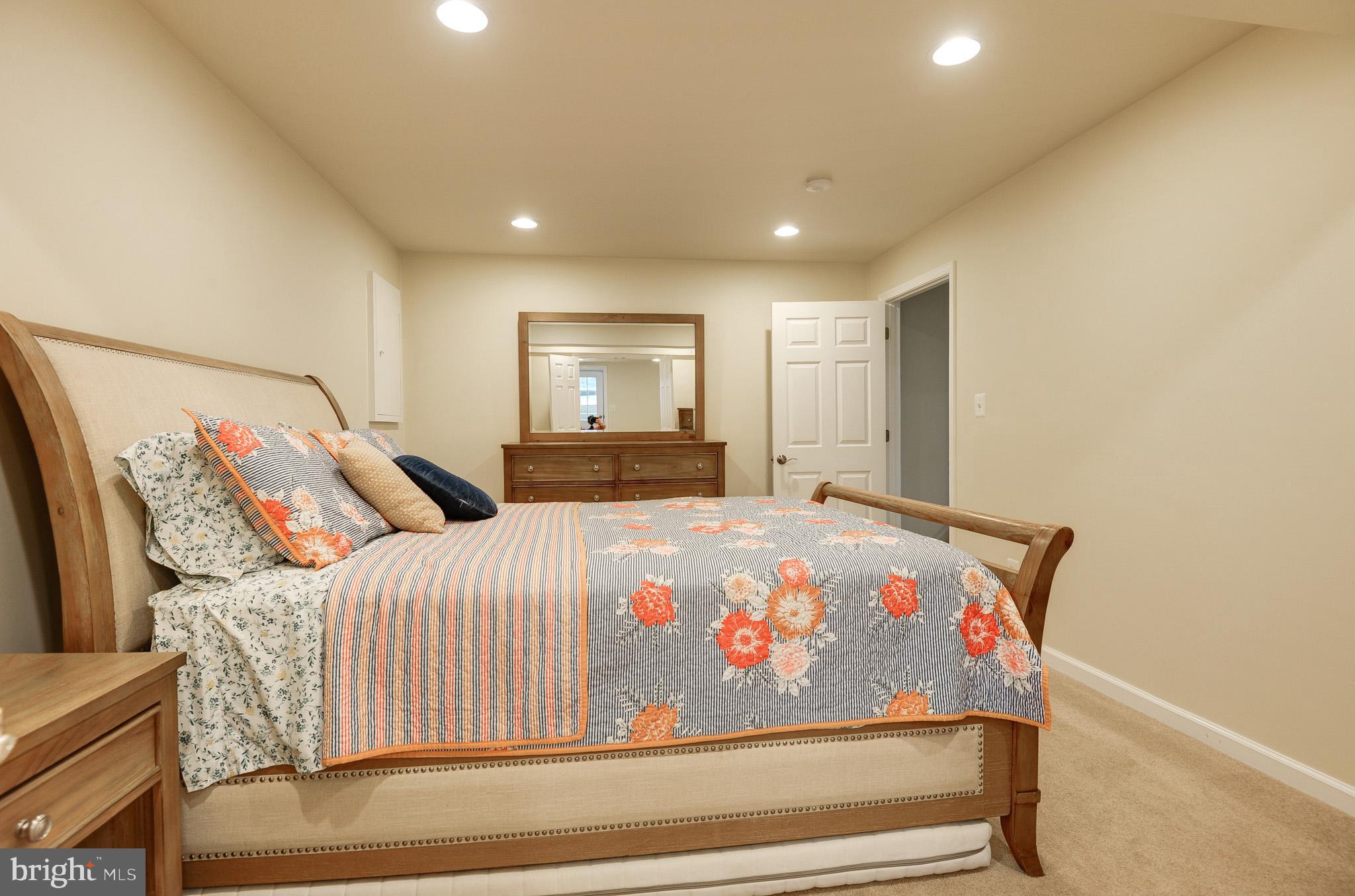 OAK VALLEY - Residential