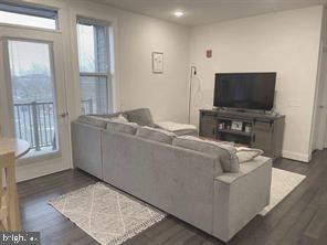 LOFTS AT RESTON STATION - Residential Lease