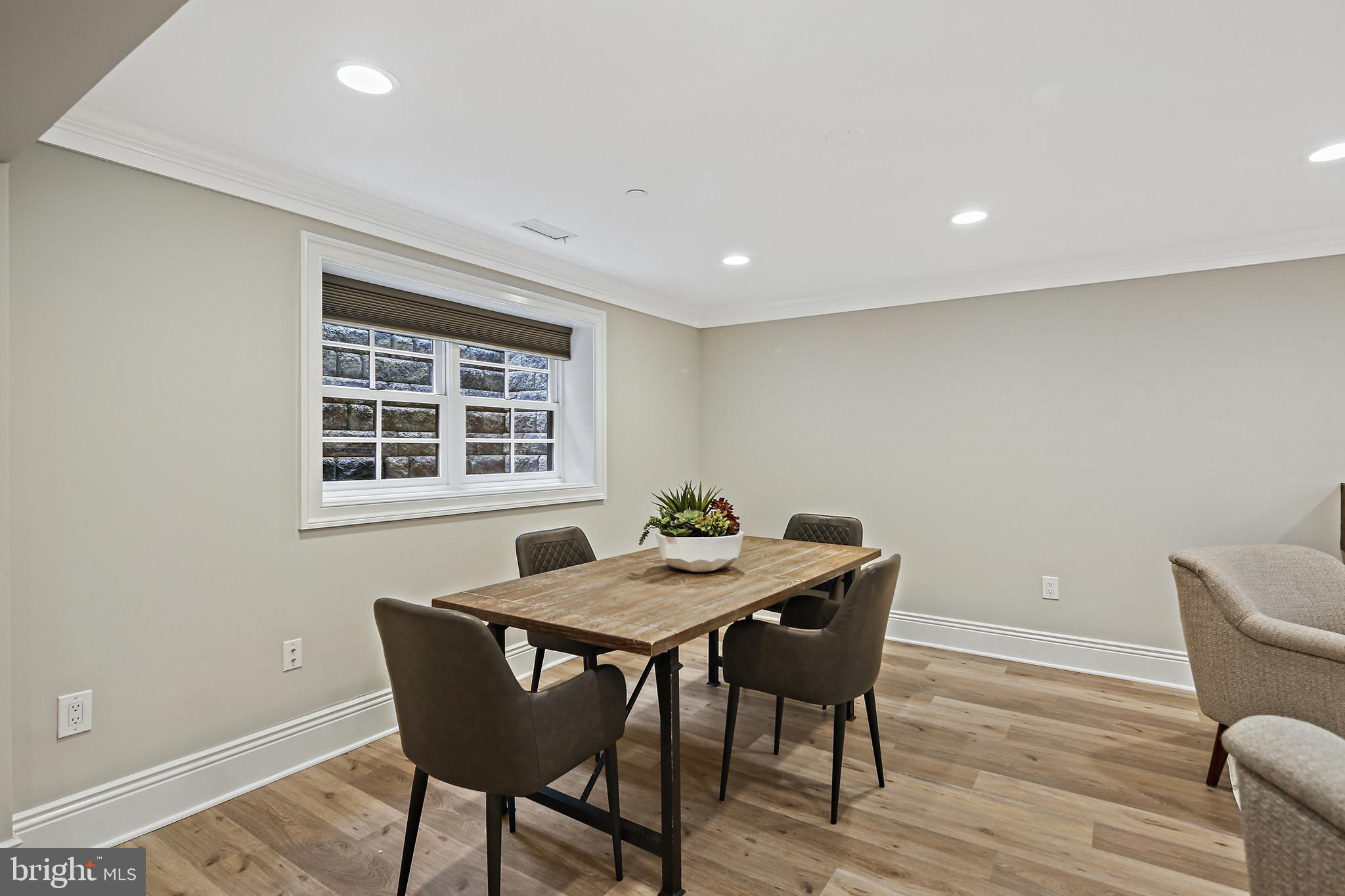 ARROWOOD - Residential