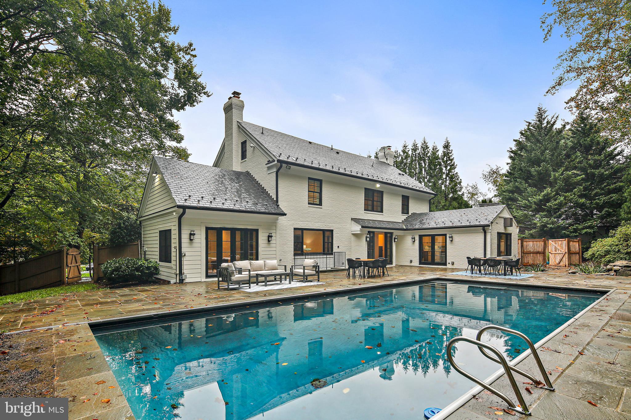 ARROWOOD - Residential