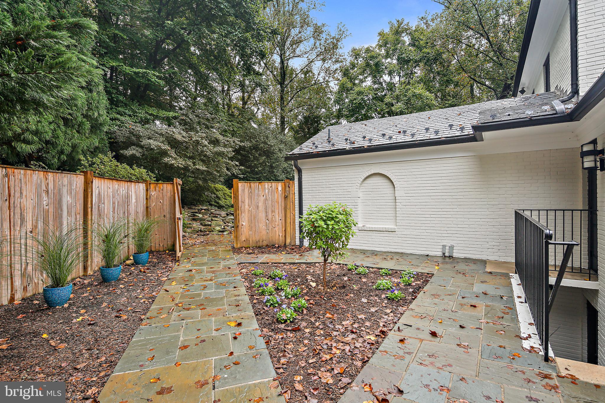 ARROWOOD - Residential