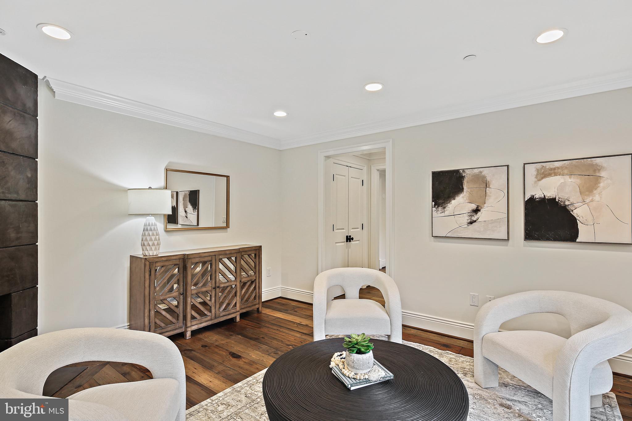 ARROWOOD - Residential