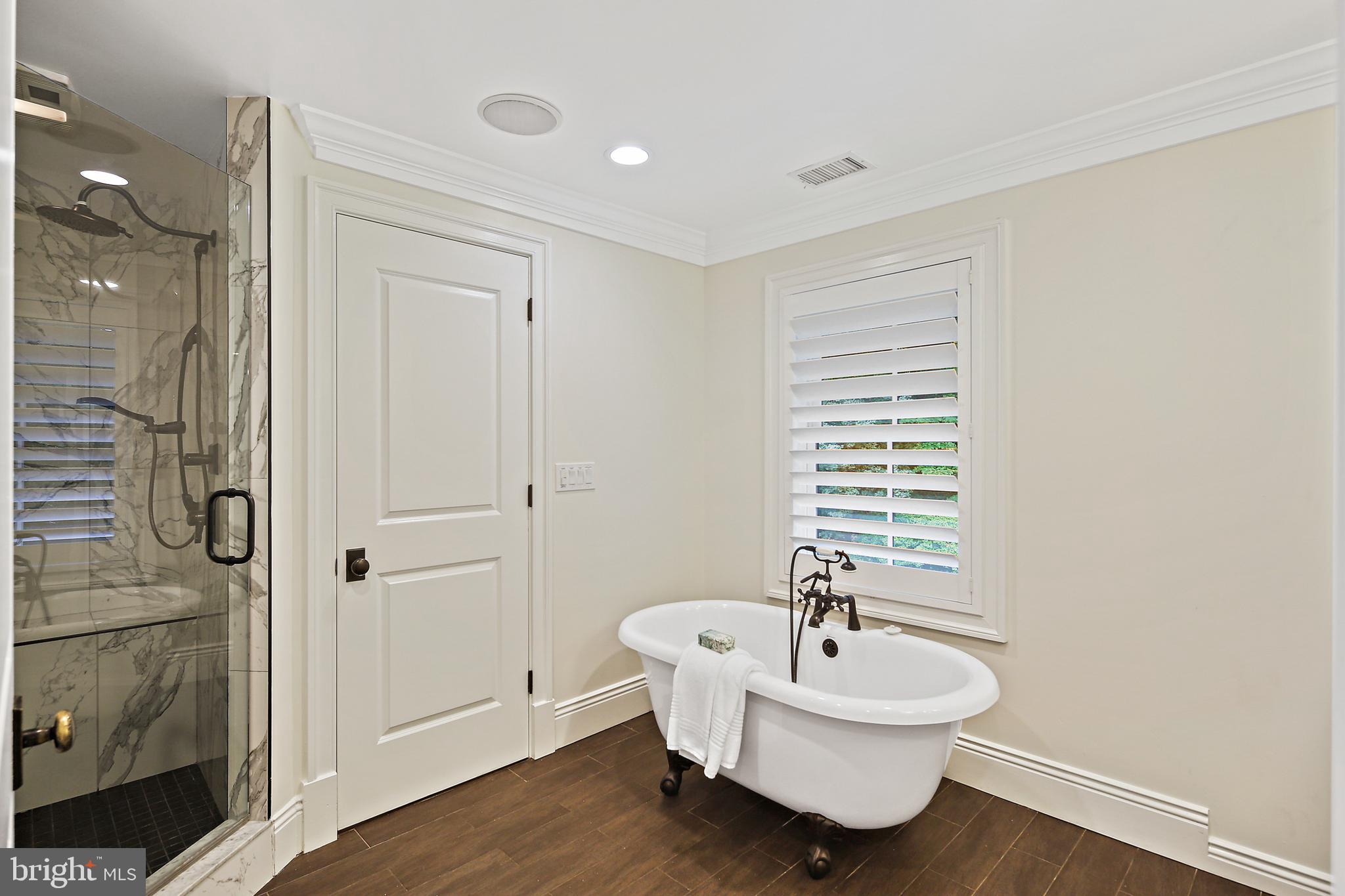 ARROWOOD - Residential