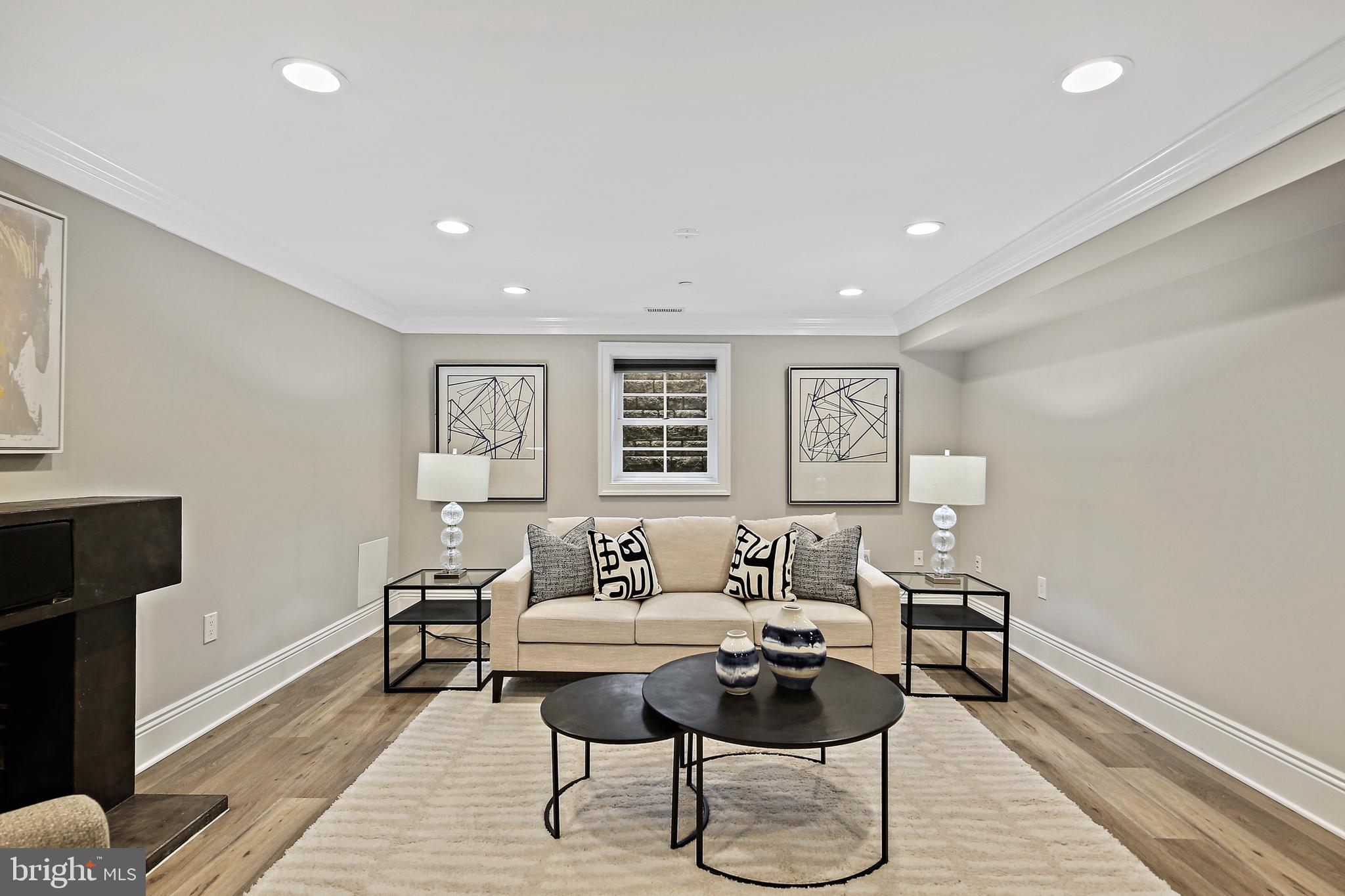 ARROWOOD - Residential