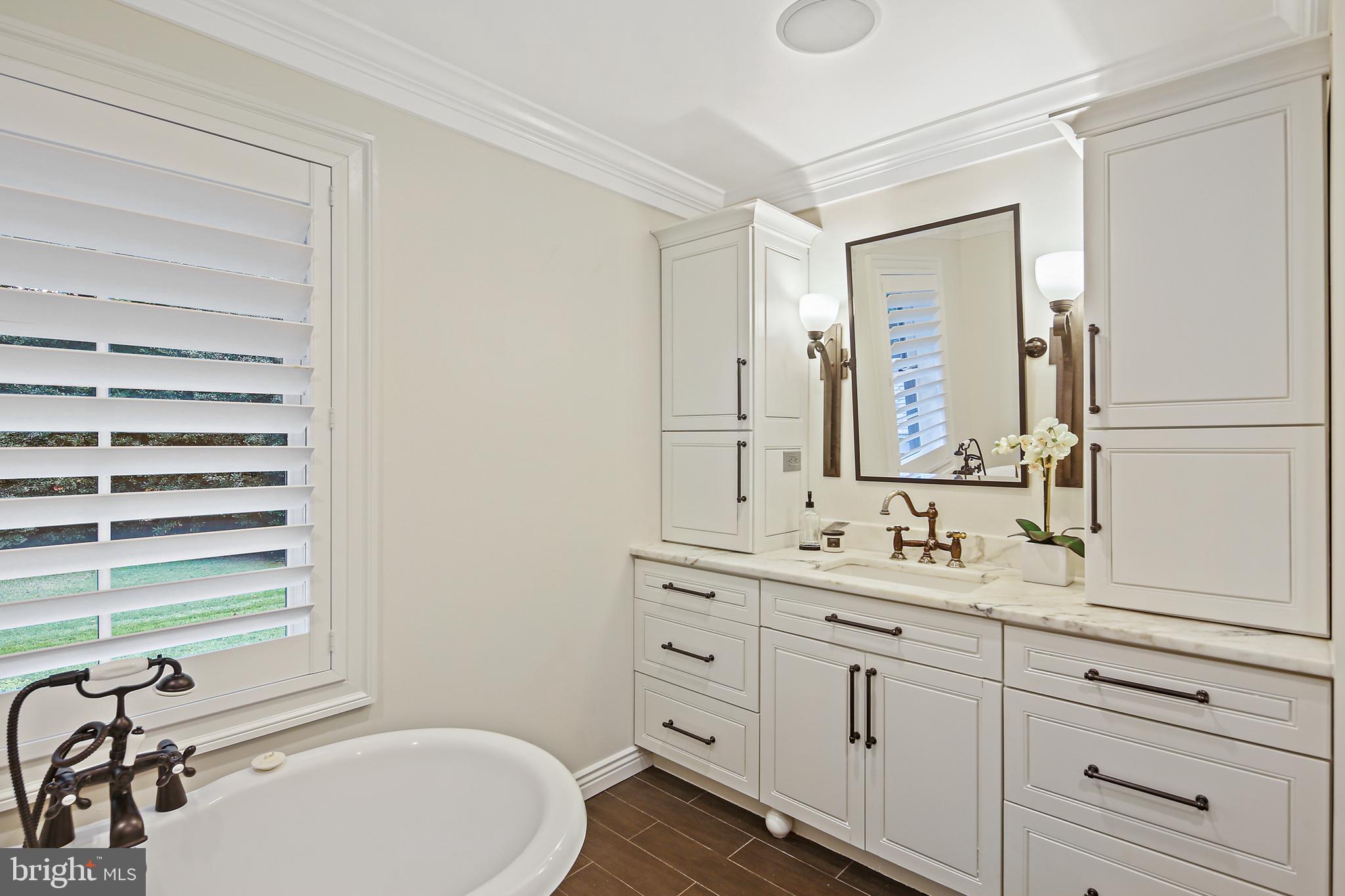 ARROWOOD - Residential