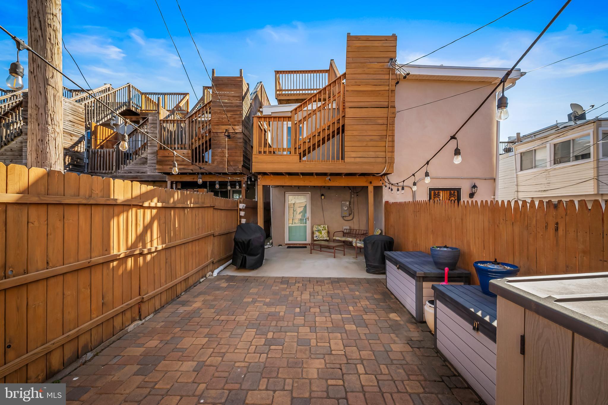 EAGER PARK TOWNHOMES - Residential