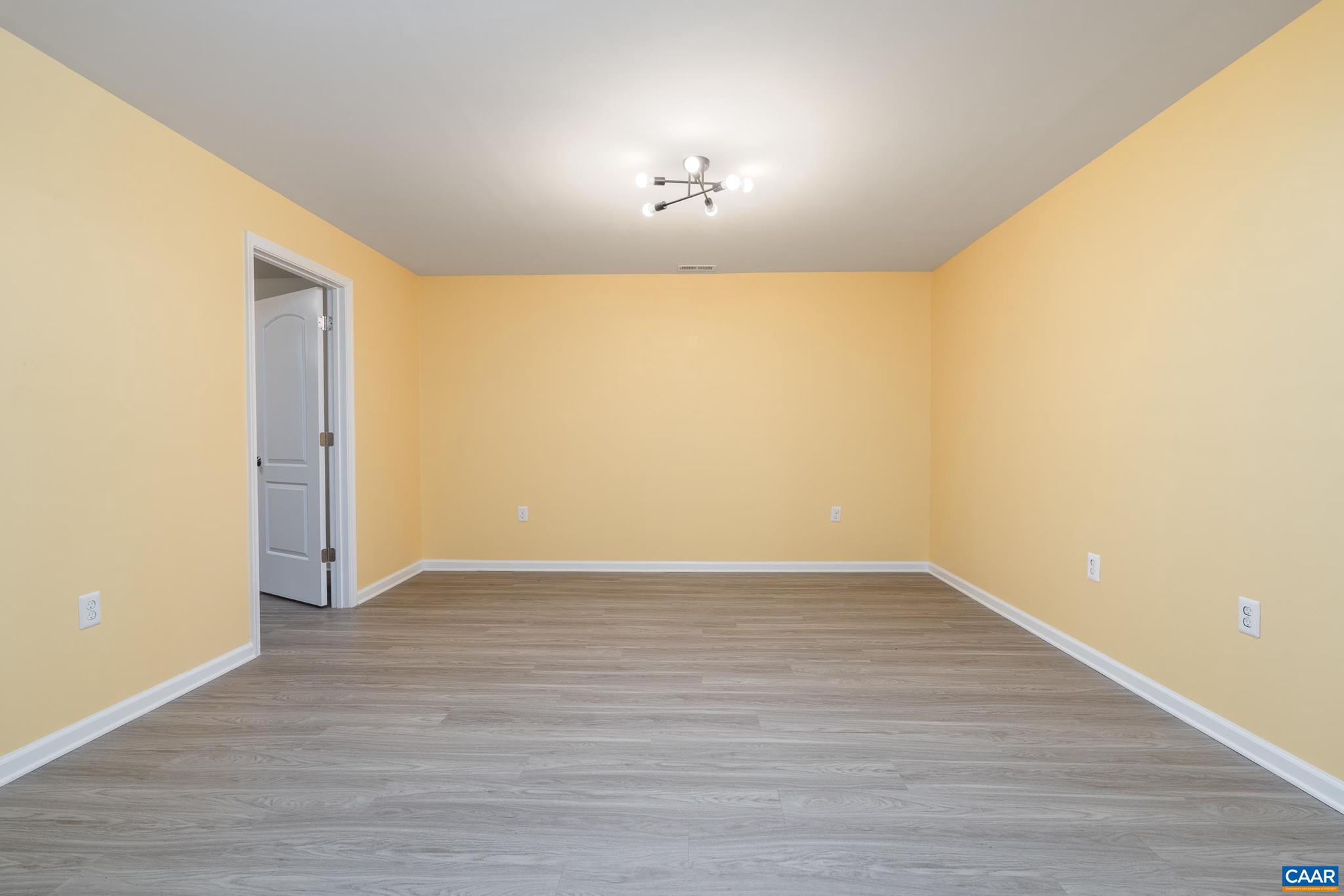 SPRING CREEK - Residential