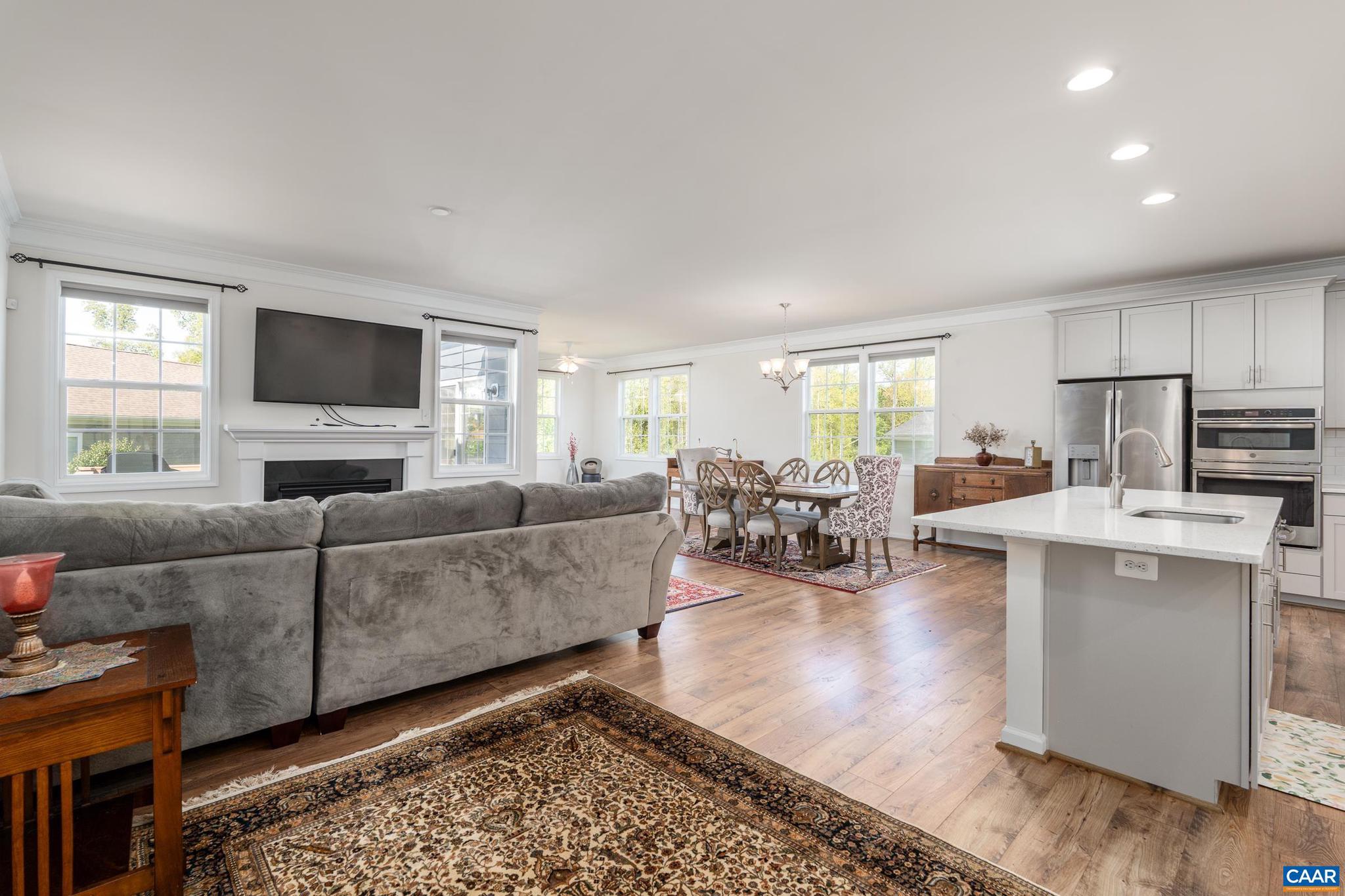SPRING CREEK - Residential