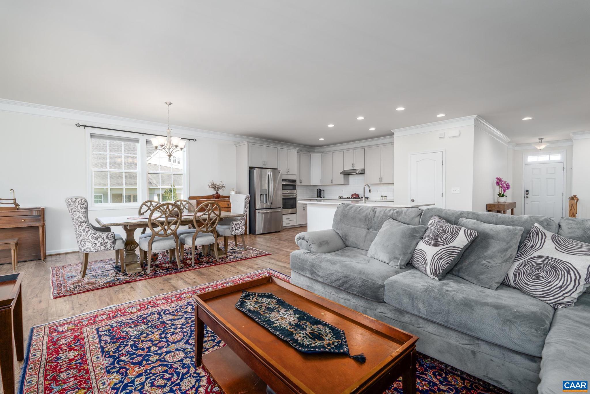 SPRING CREEK - Residential