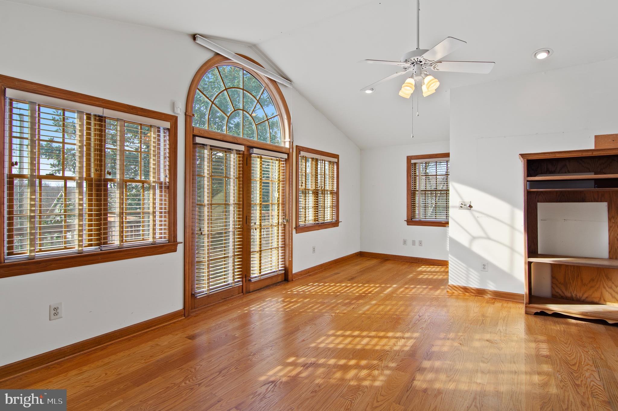 BEVERLY HILLS - Residential