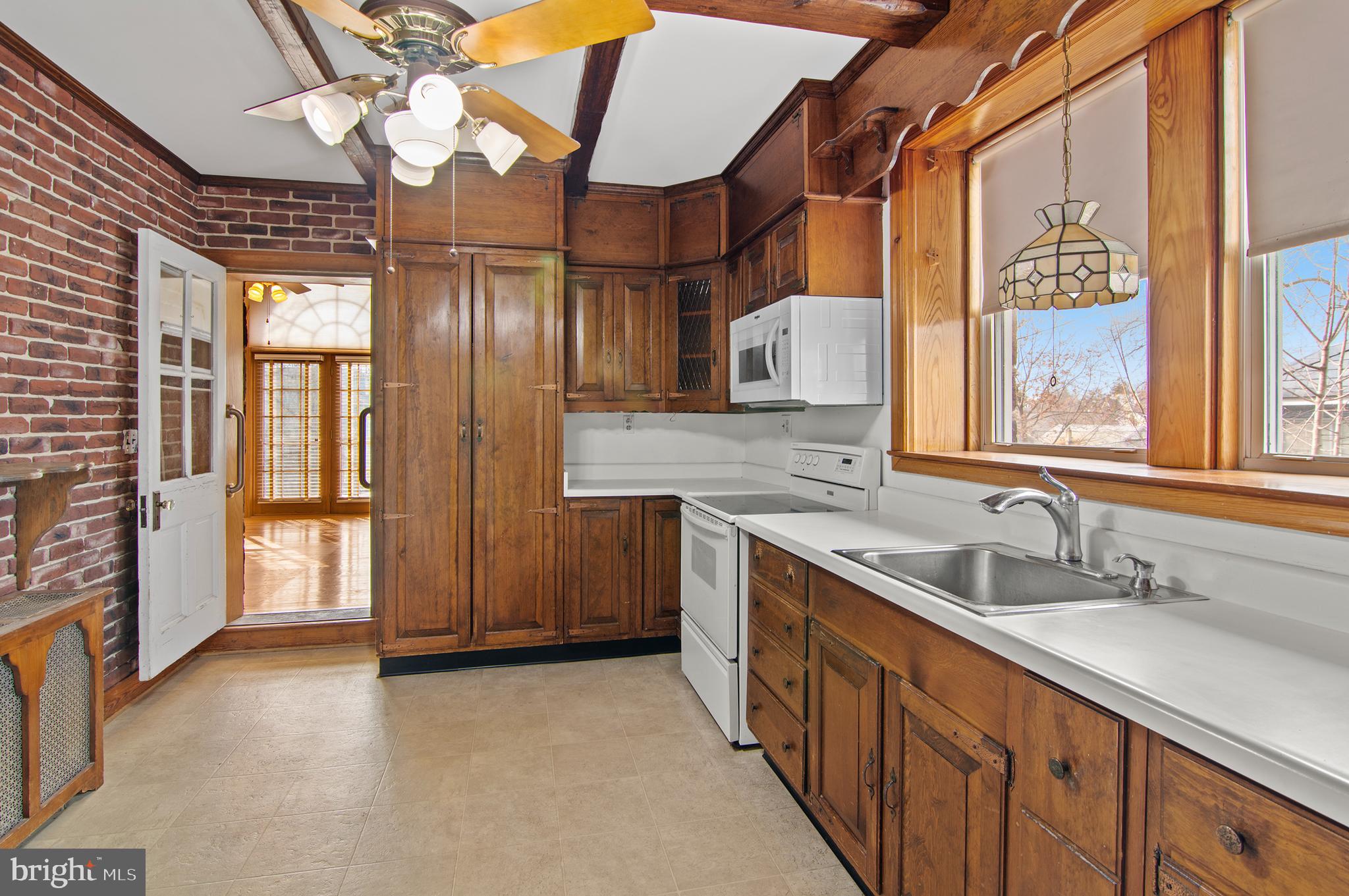 BEVERLY HILLS - Residential