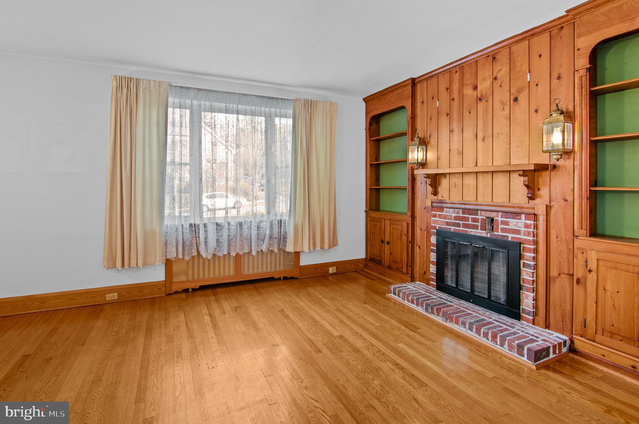 BEVERLY HILLS - Residential