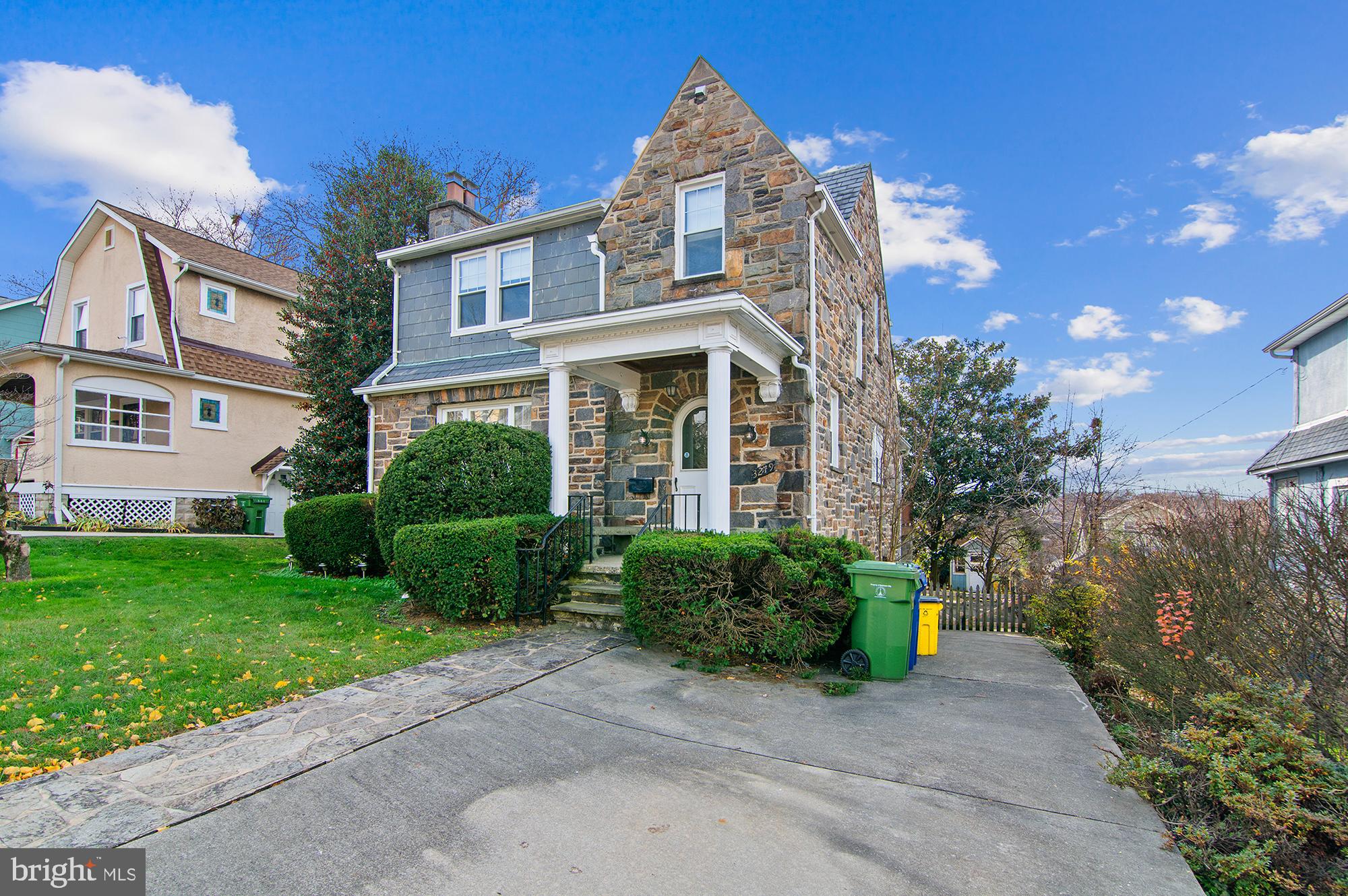 BEVERLY HILLS - Residential