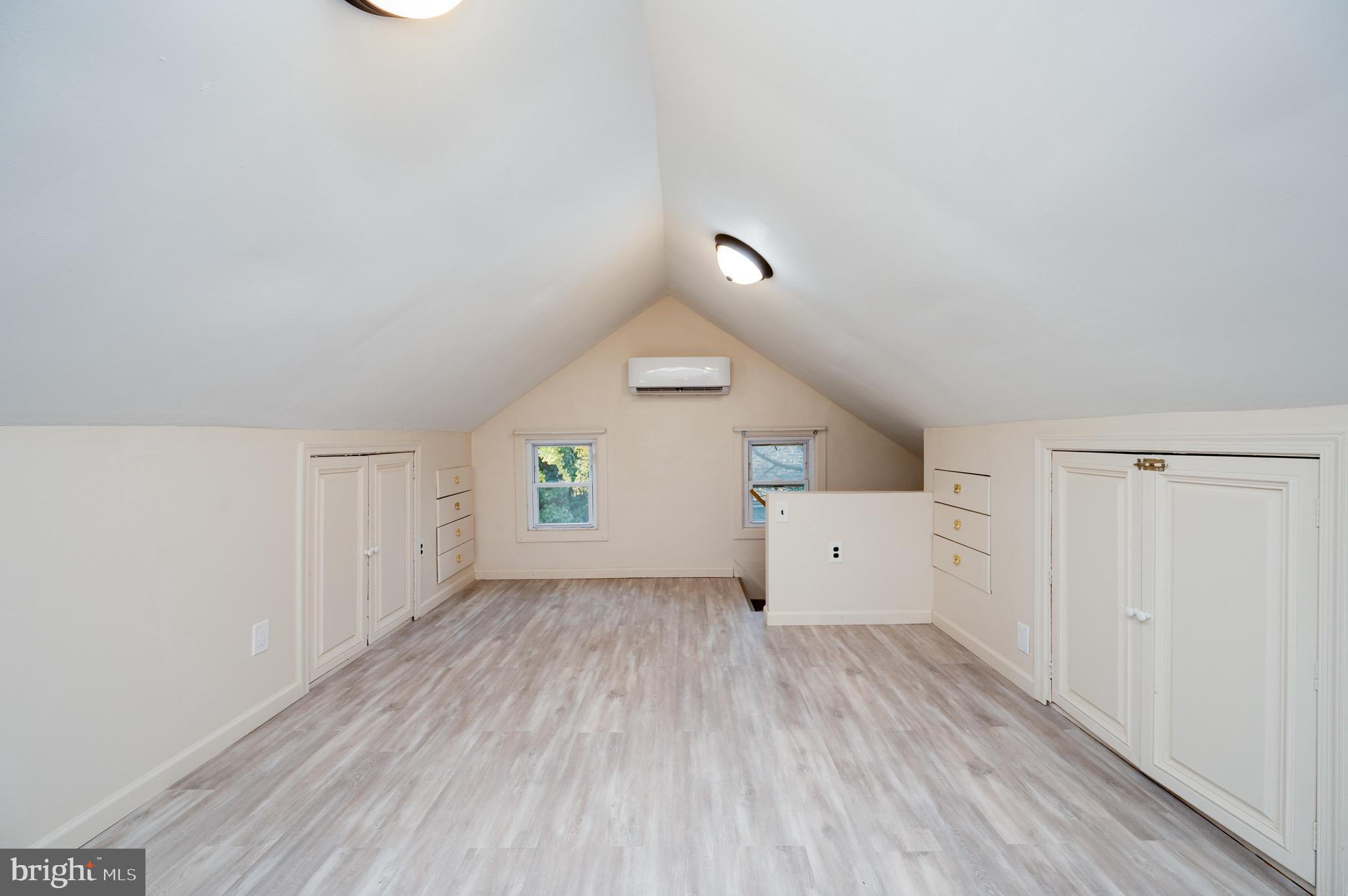 SOUTH TEMPLE HEIGH - Residential