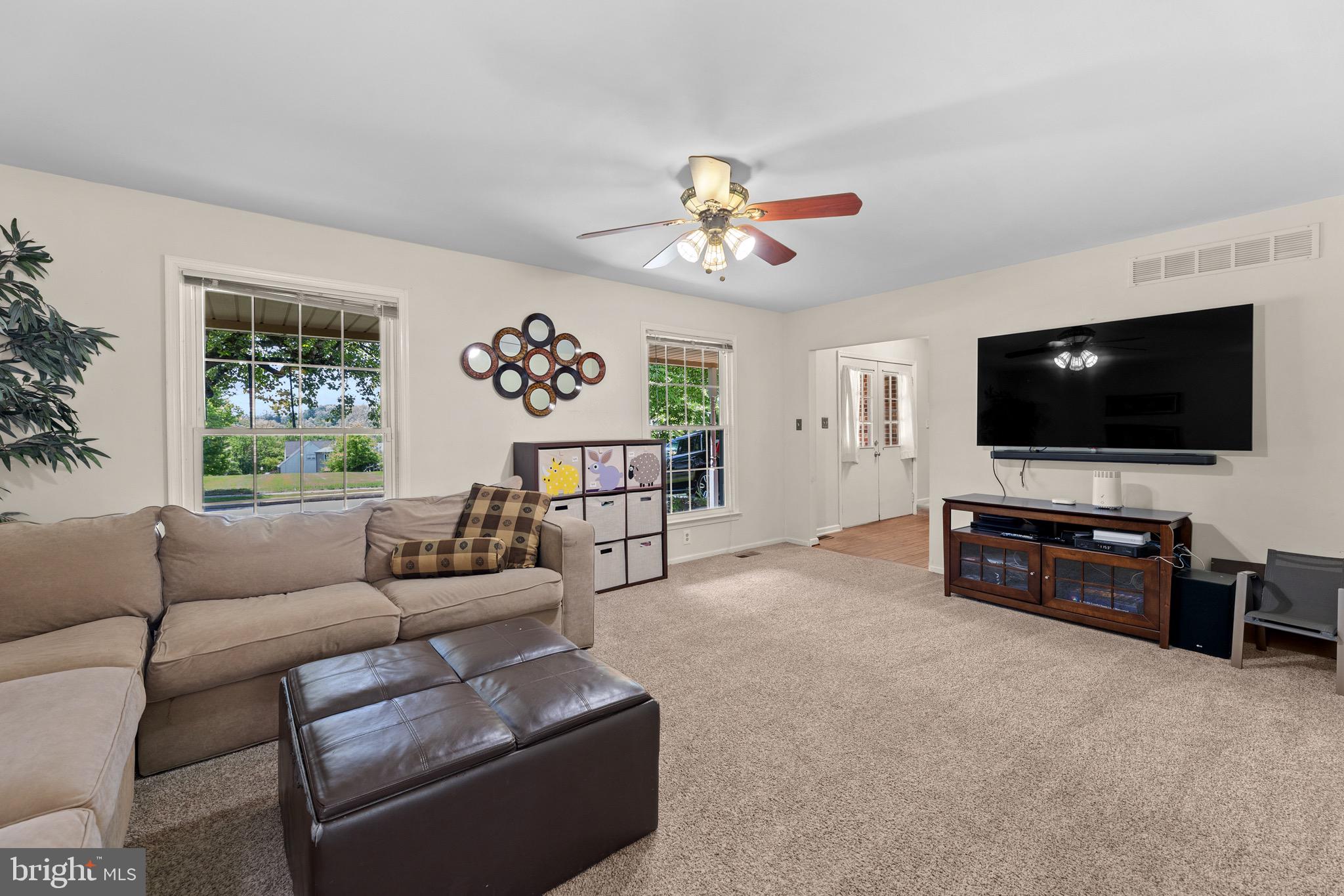 126 PENNSWOOD DRIVE