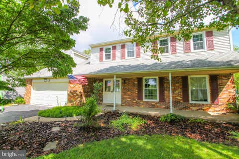 Homes For Sale - 126 Pennswood Drive<br/> NEWTOWN, PA 18940