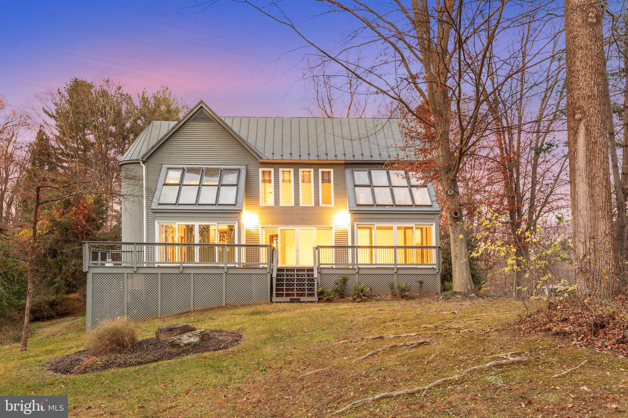 EAGLE ROCK - Residential