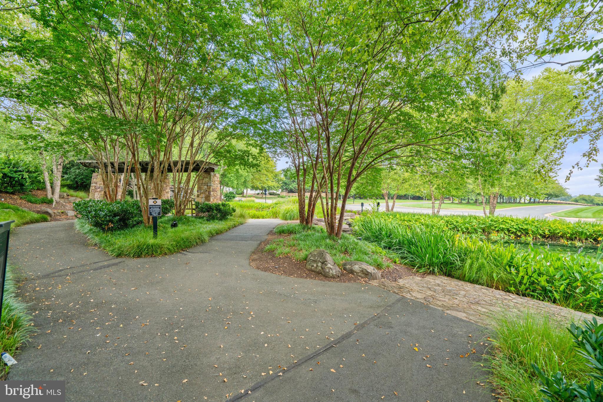 LANSDOWNE ON THE POTOMAC - Residential