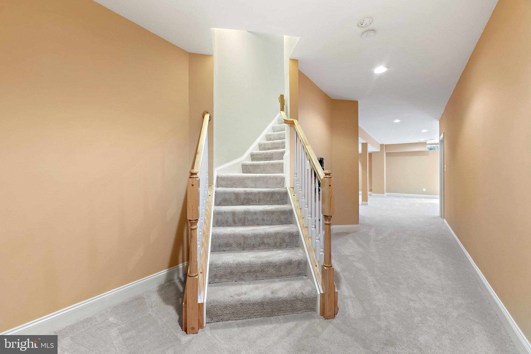 LANSDOWNE ON THE POTOMAC - Residential