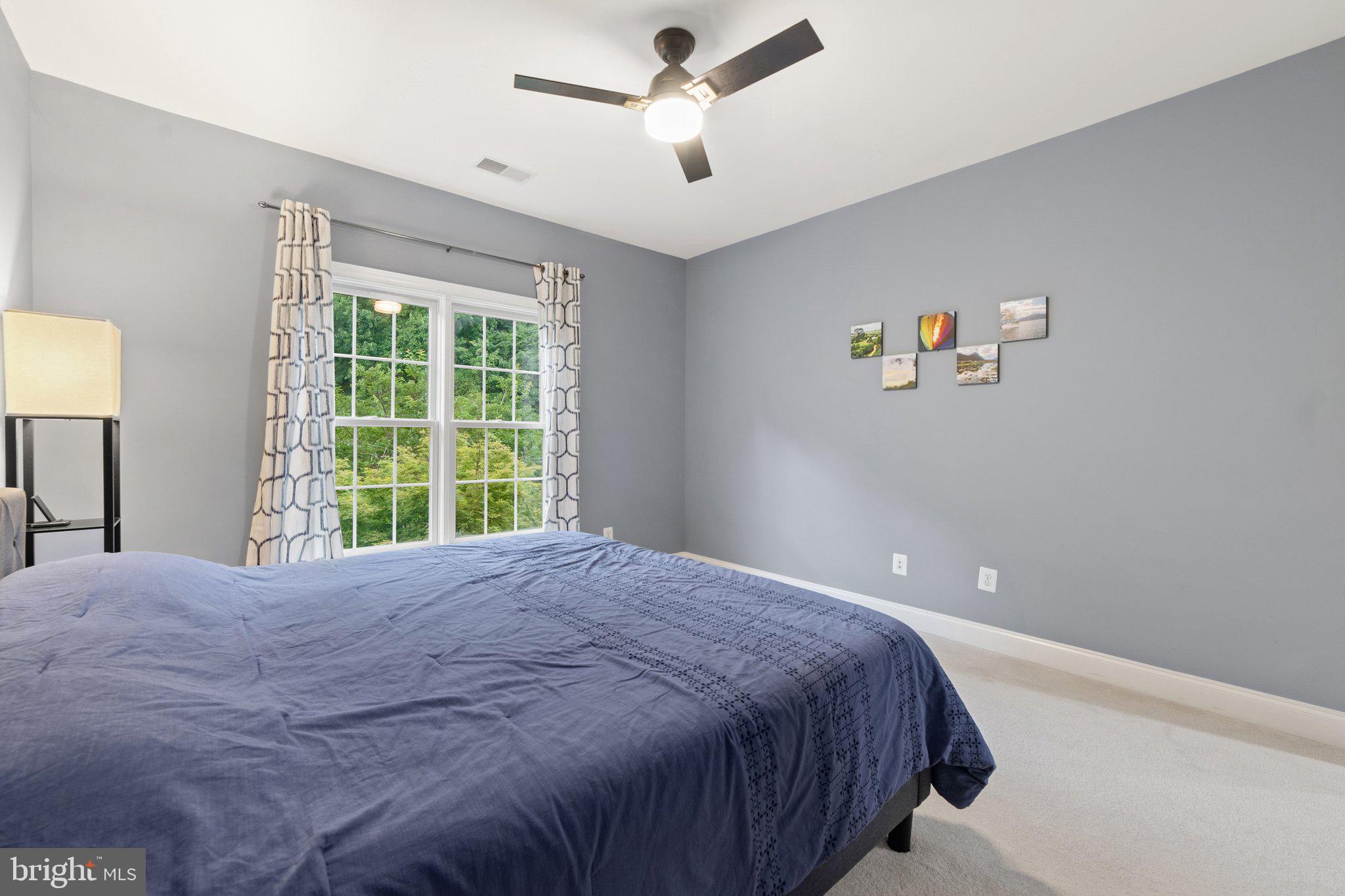 LANSDOWNE ON THE POTOMAC - Residential