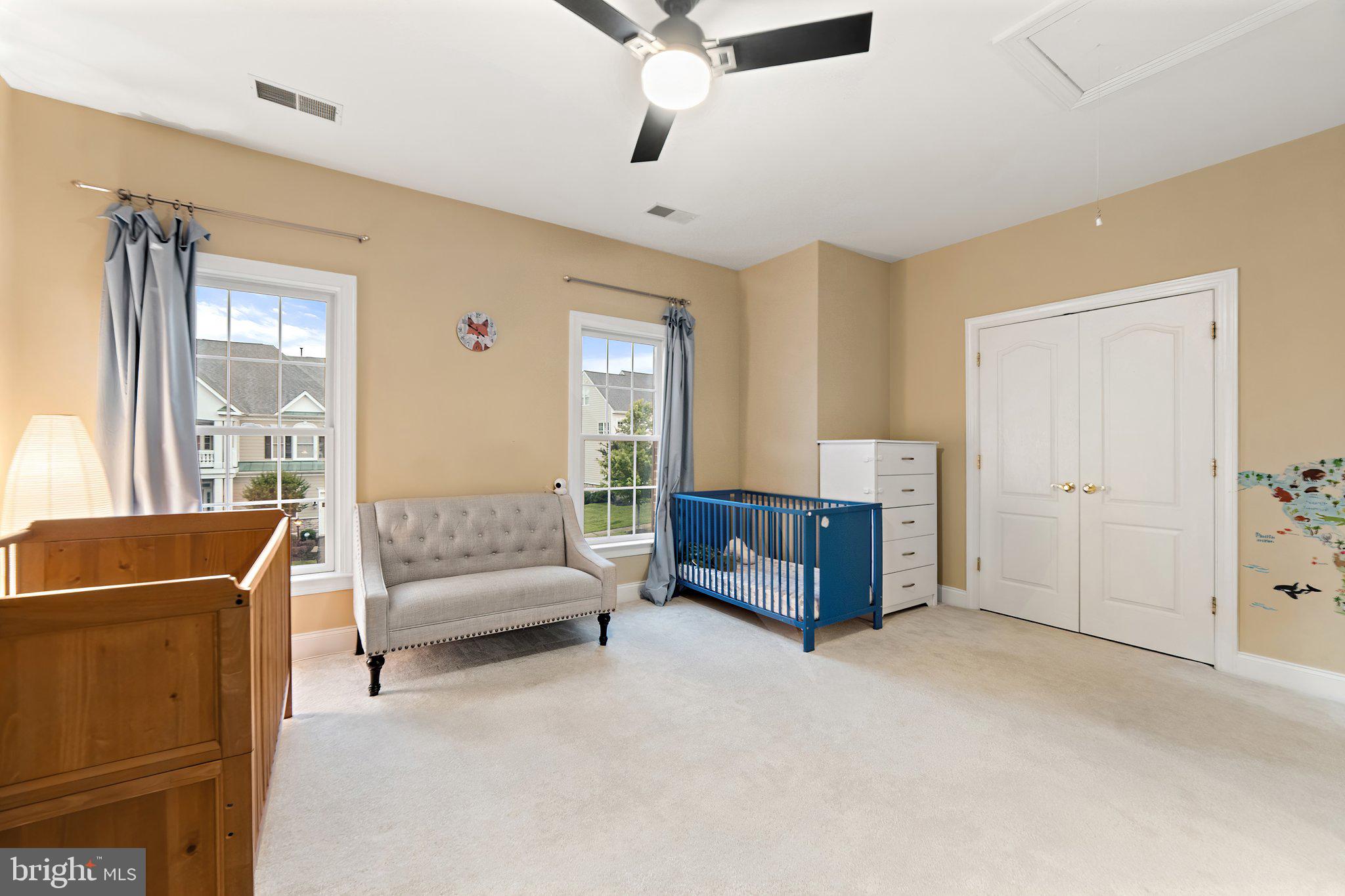 LANSDOWNE ON THE POTOMAC - Residential