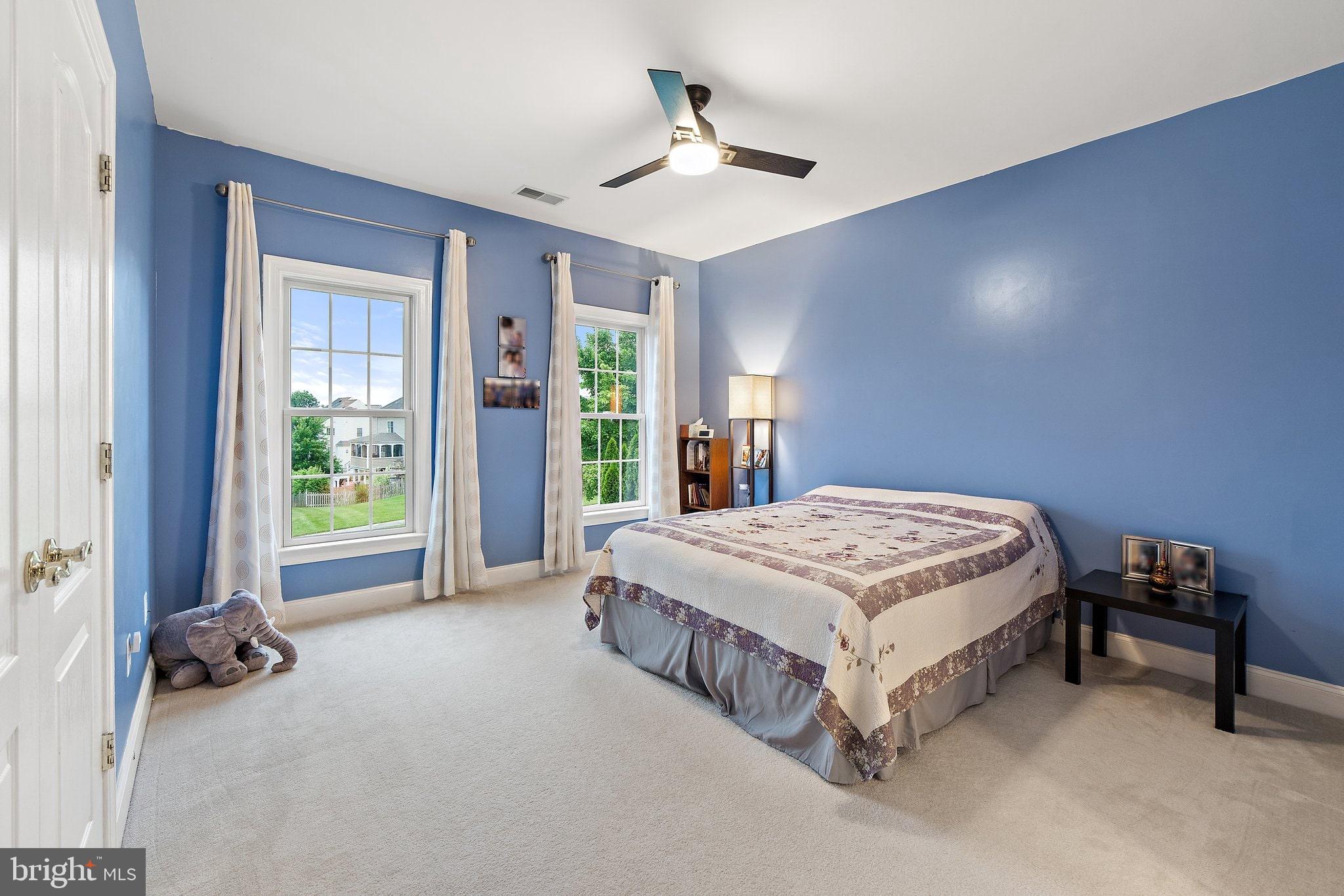 LANSDOWNE ON THE POTOMAC - Residential