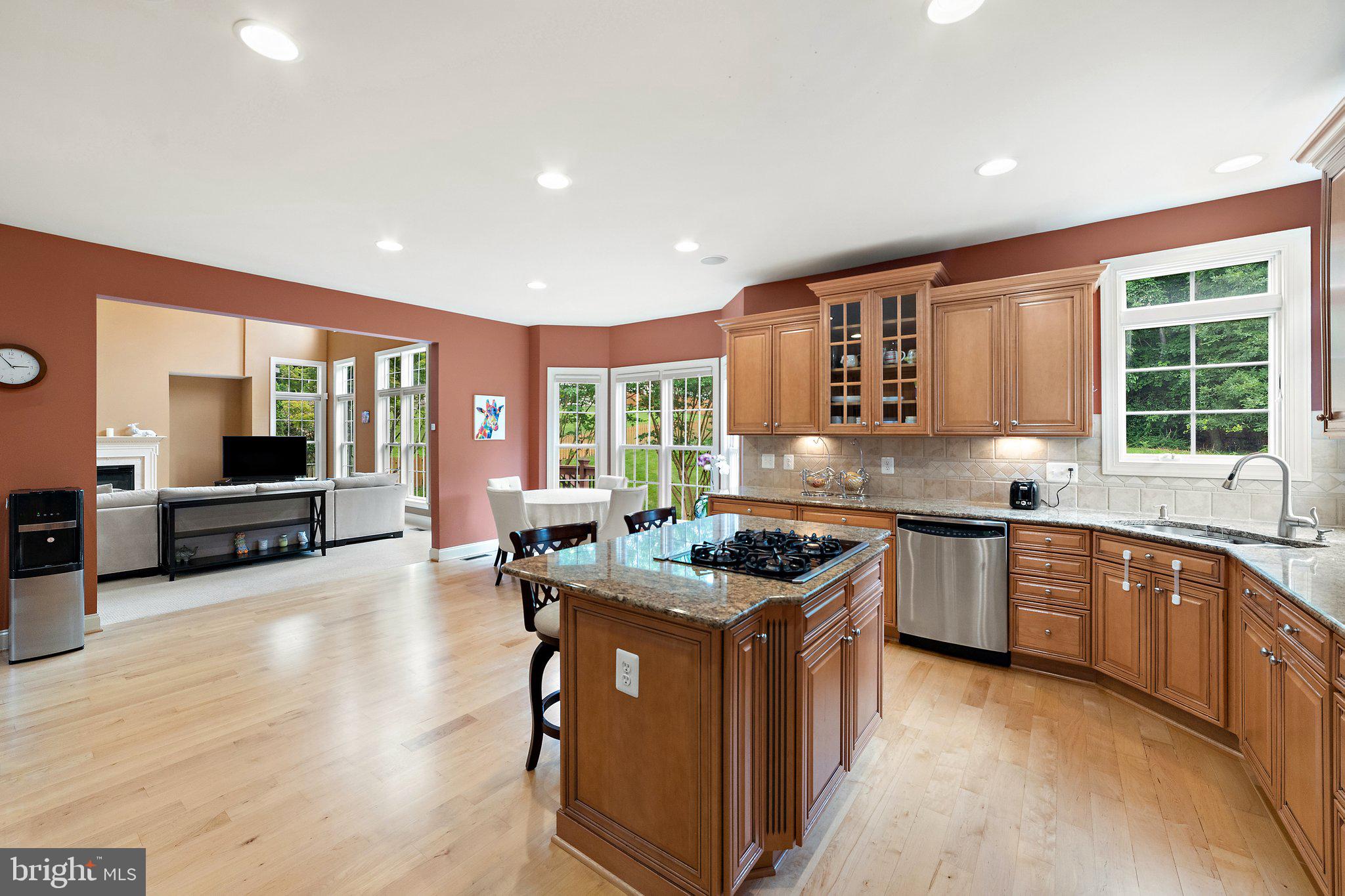 LANSDOWNE ON THE POTOMAC - Residential