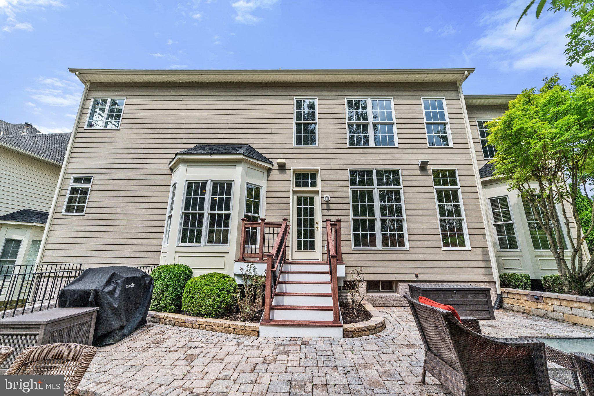 LANSDOWNE ON THE POTOMAC - Residential