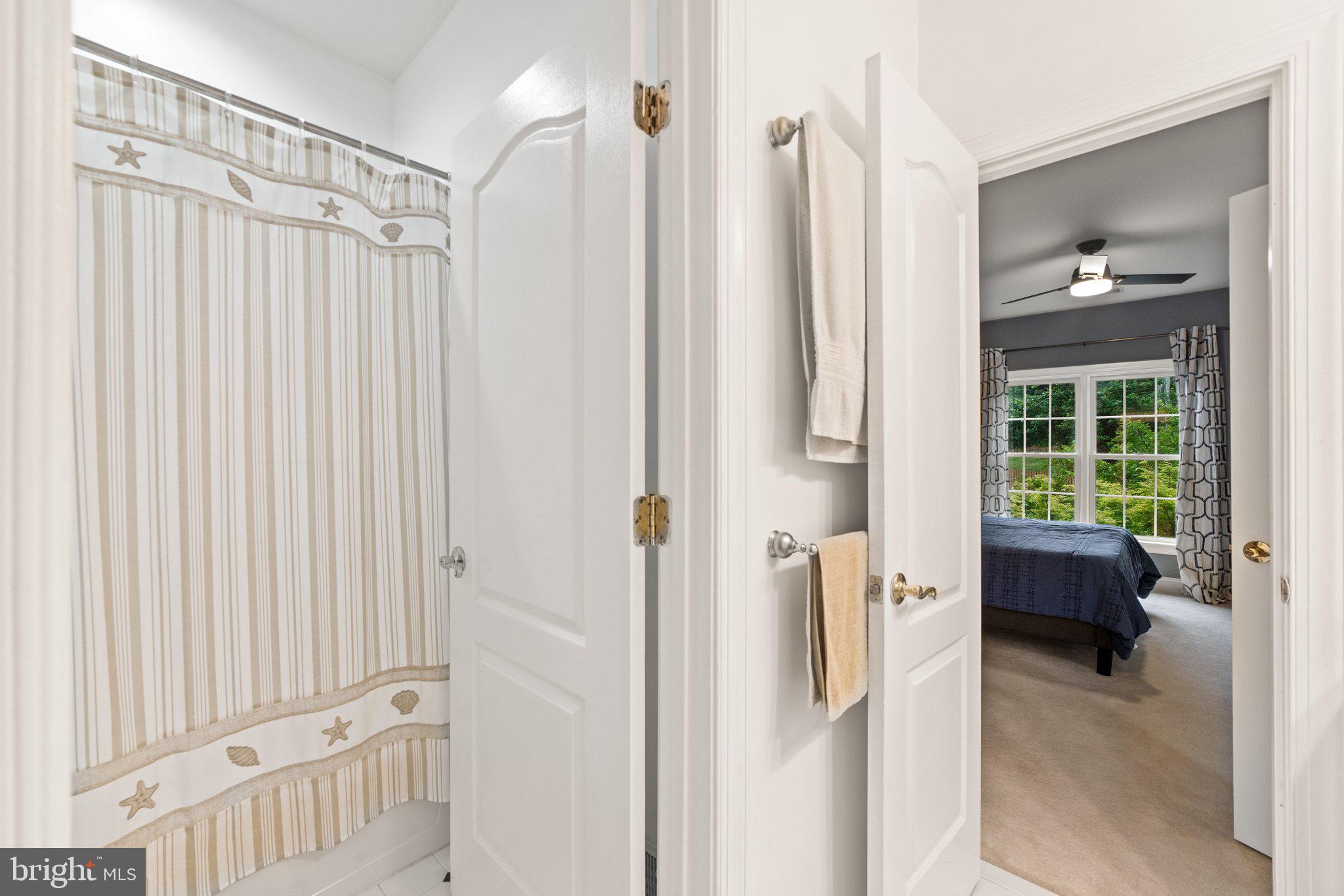 LANSDOWNE ON THE POTOMAC - Residential