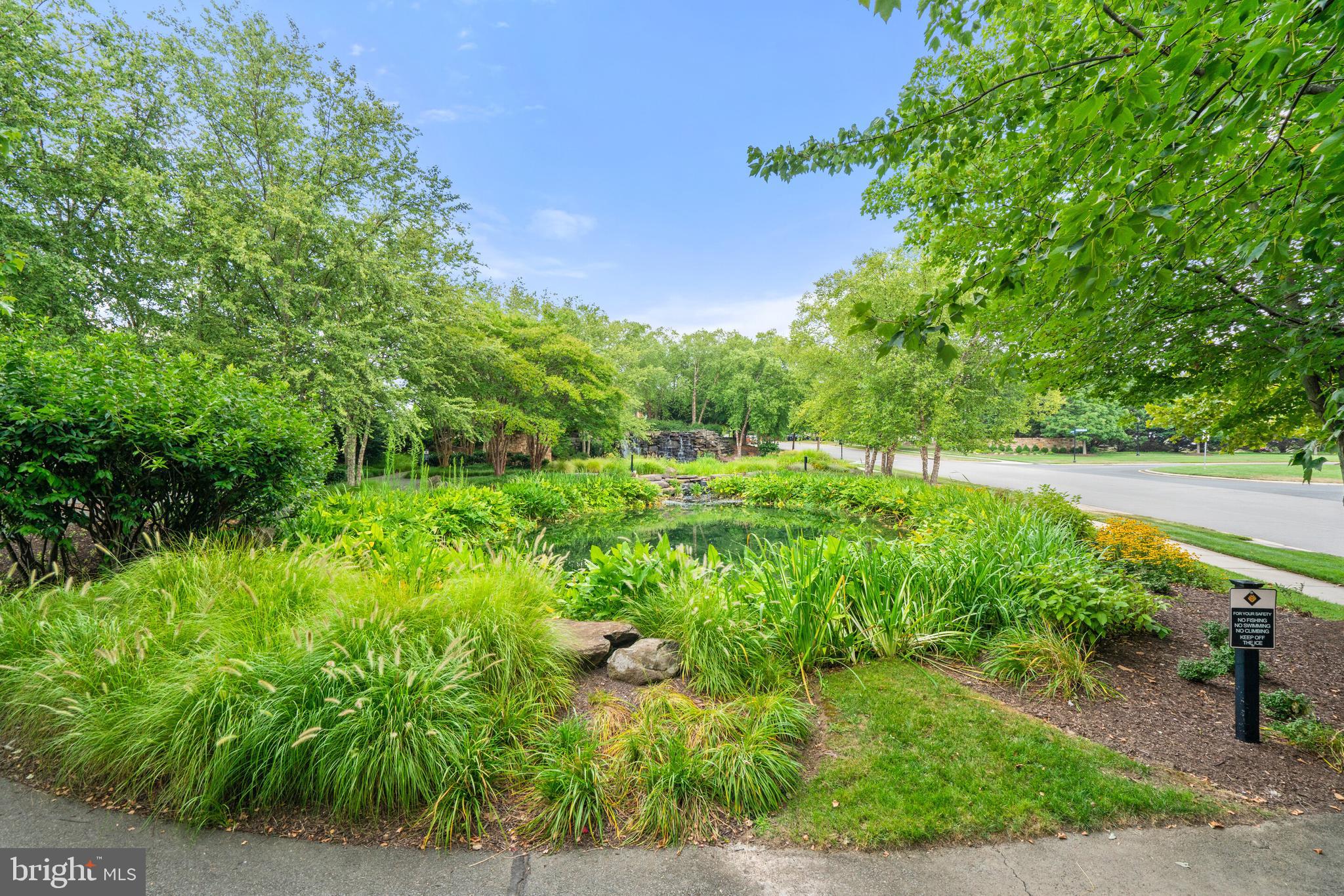 LANSDOWNE ON THE POTOMAC - Residential