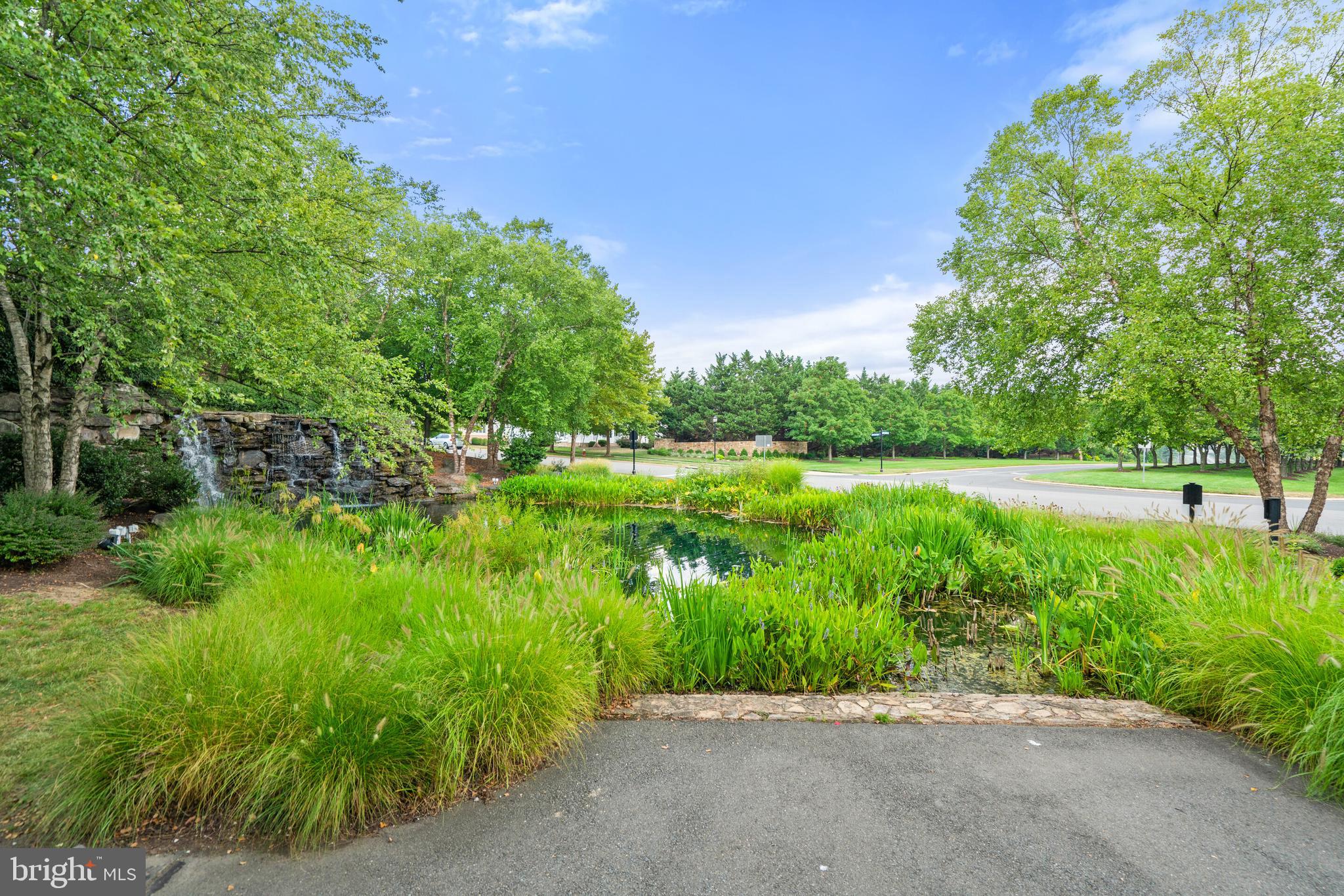 LANSDOWNE ON THE POTOMAC - Residential
