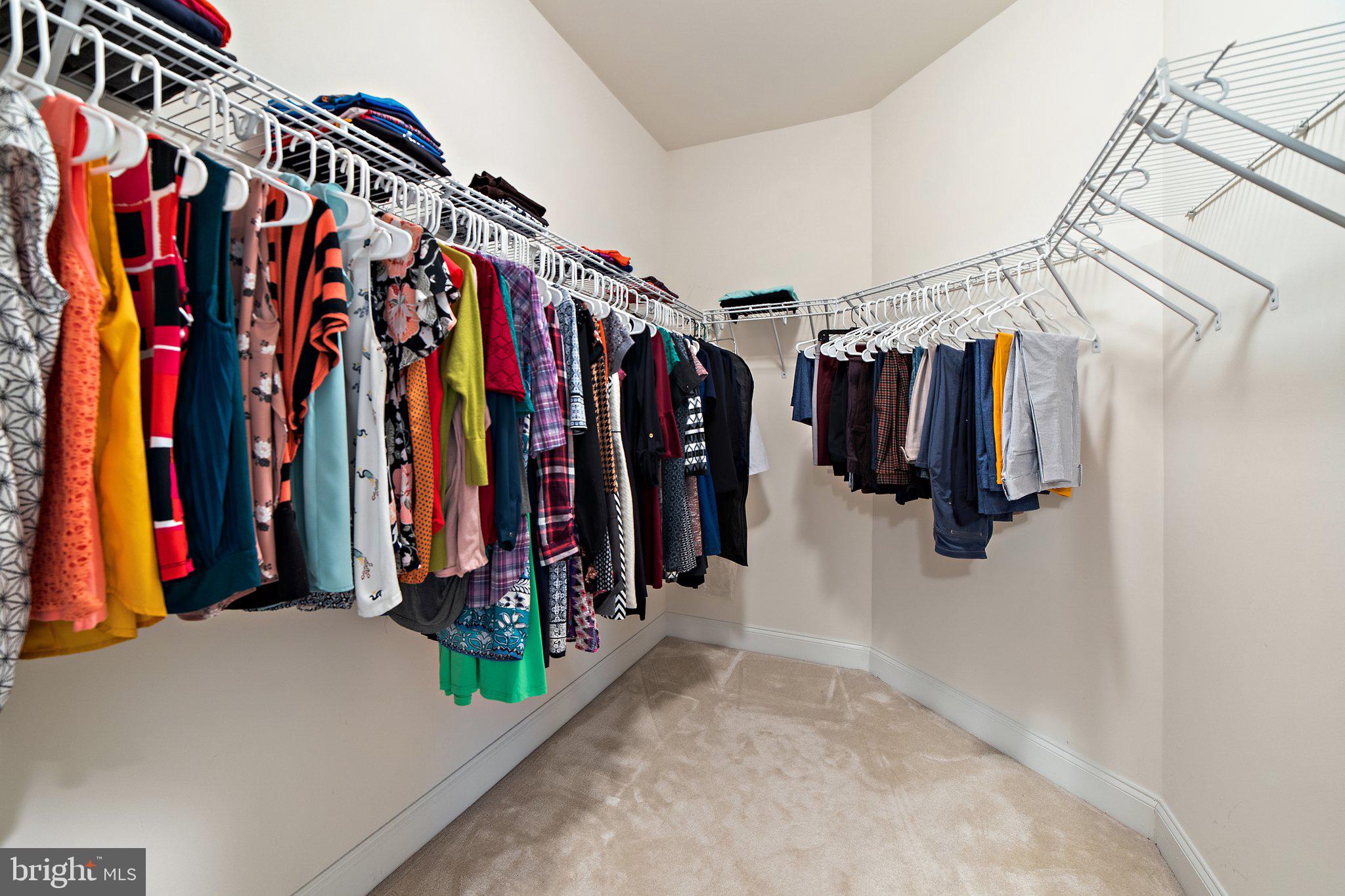 LANSDOWNE ON THE POTOMAC - Residential