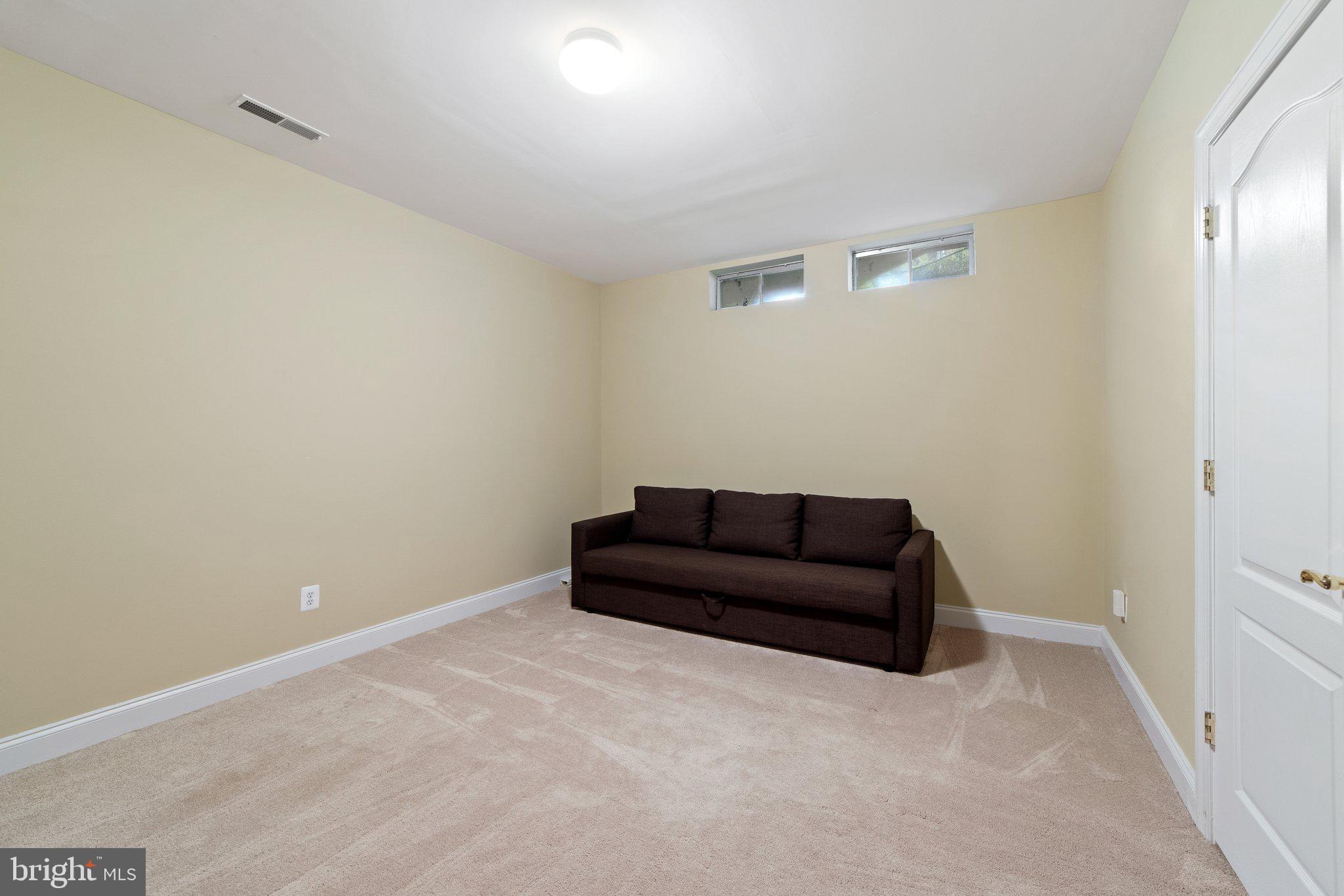 LANSDOWNE ON THE POTOMAC - Residential