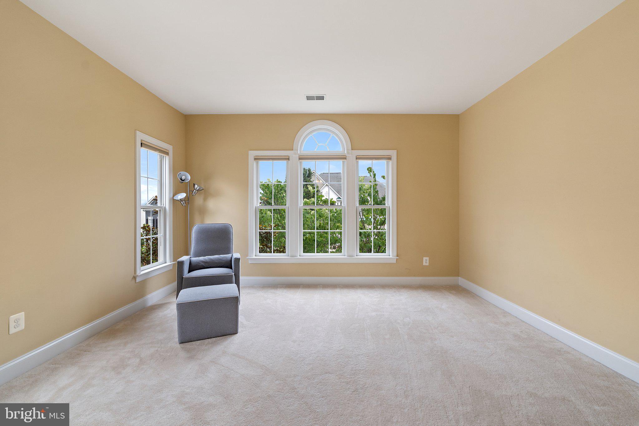 LANSDOWNE ON THE POTOMAC - Residential